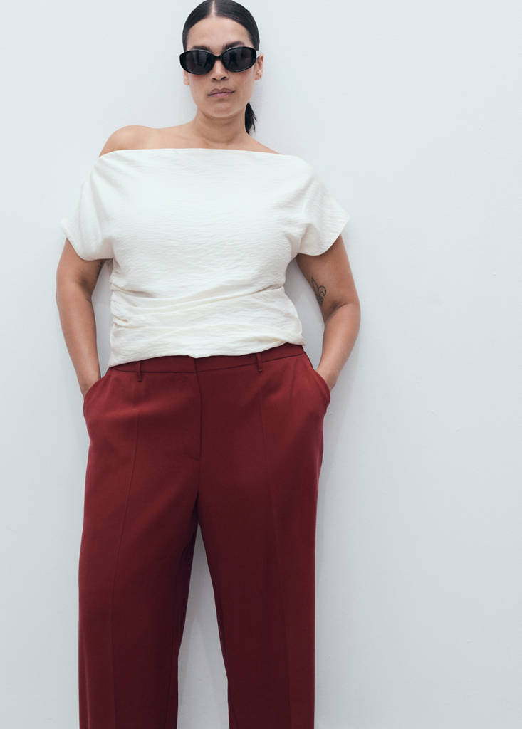 Straight mid-rise trousers — Maroon