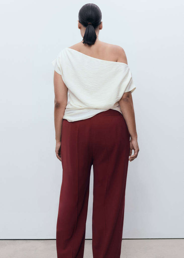 Straight mid-rise trousers — Maroon