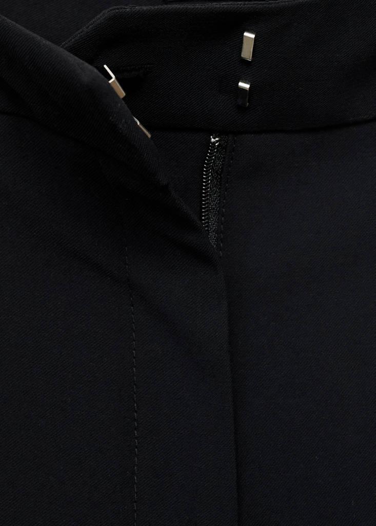 Straight mid-rise trousers — Black