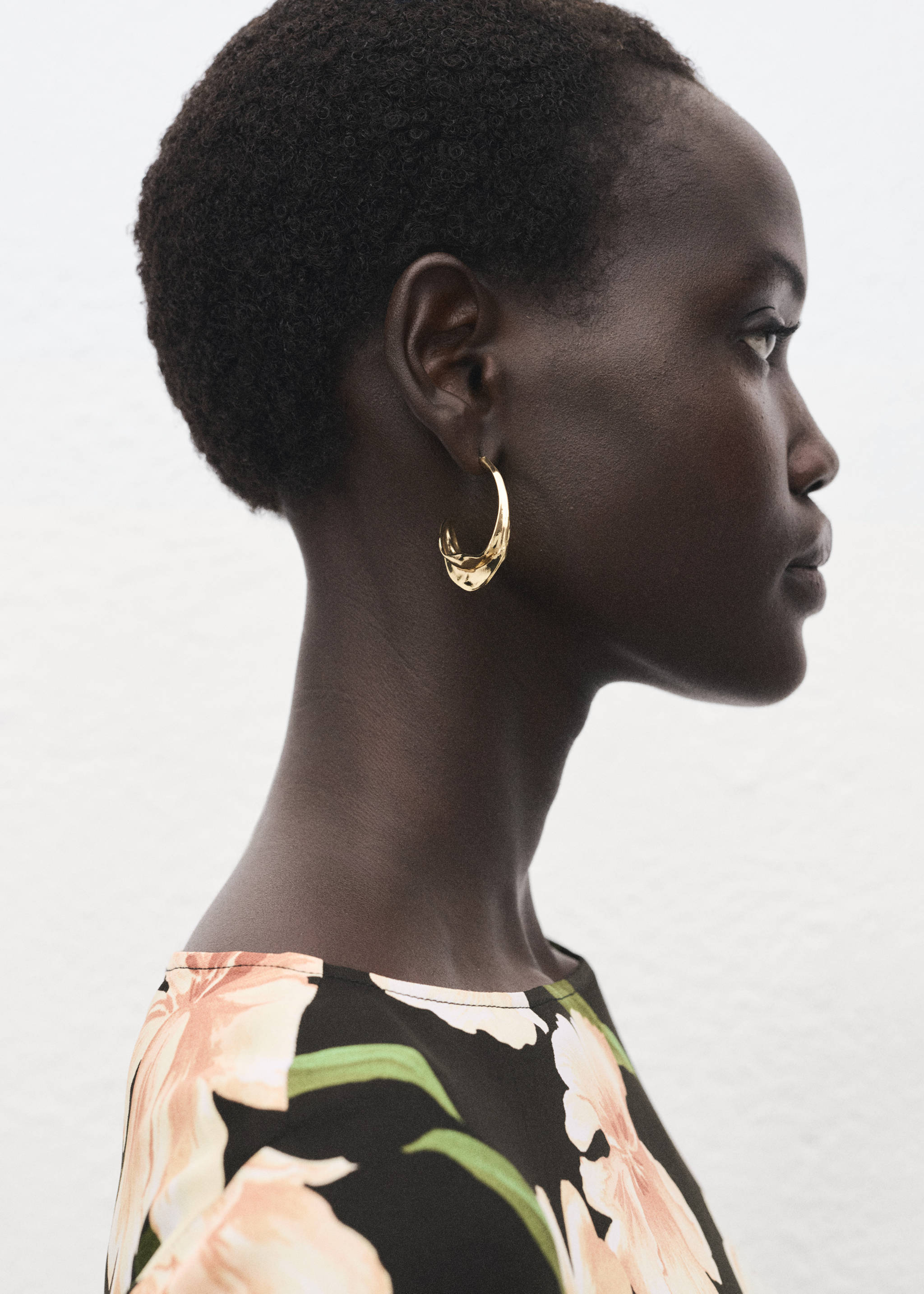 Floral-print dress with bell sleeves - Details of the article 1