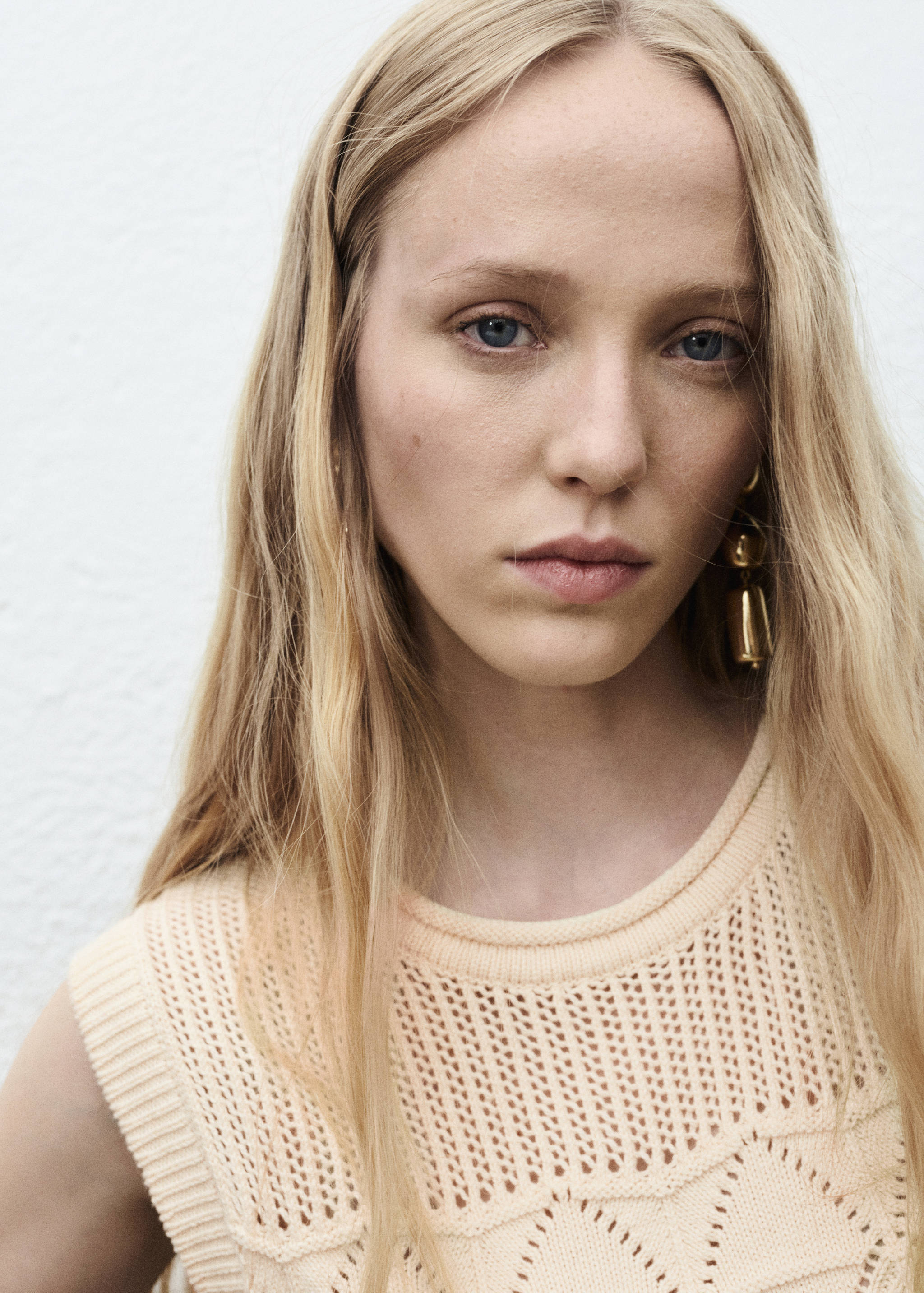 Gilet en maille ajourée volant - Détail de l'article 1