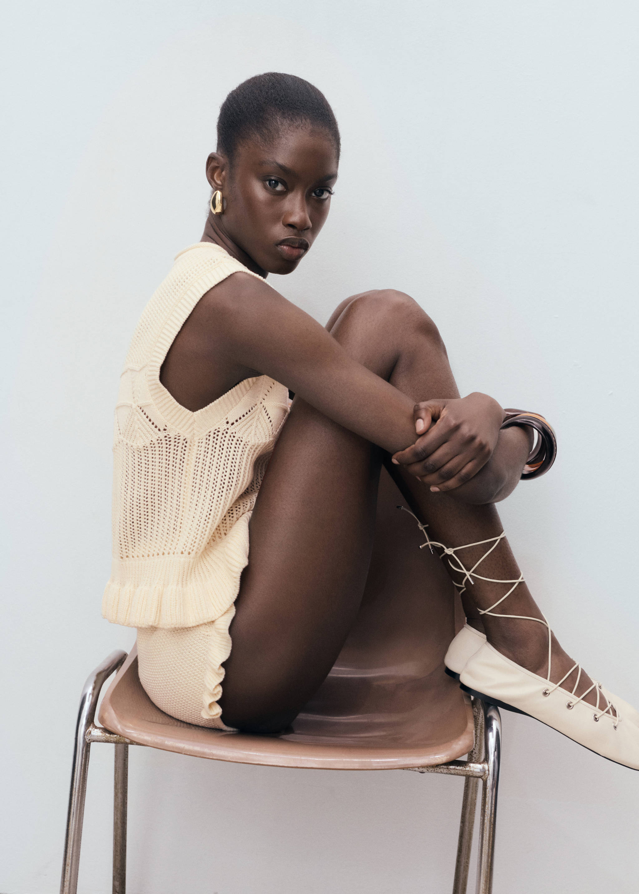 Gilet en maille ajourée volant - Détail de l'article 6