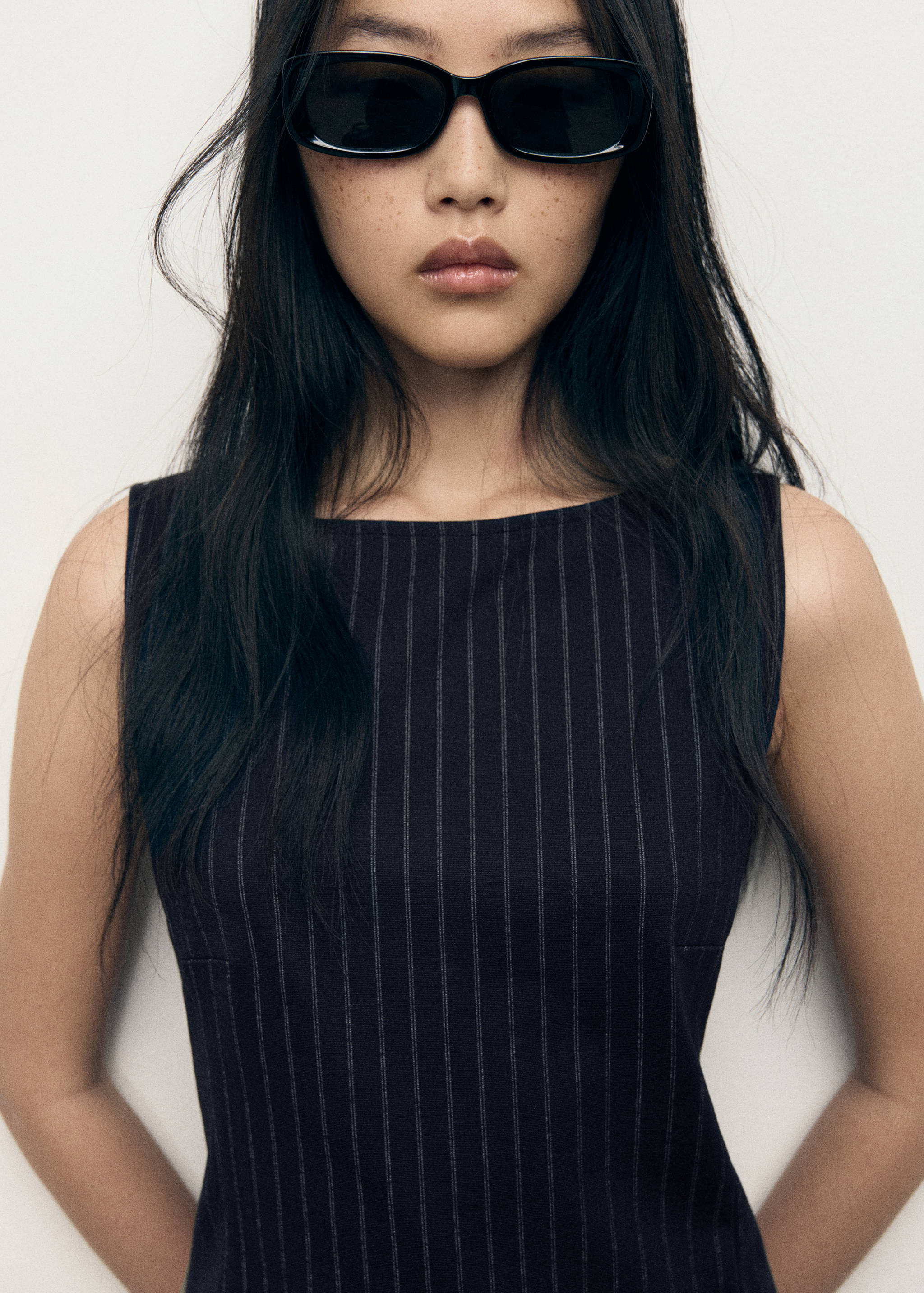 Boat-neck pinstripe dress - Details of the article 1