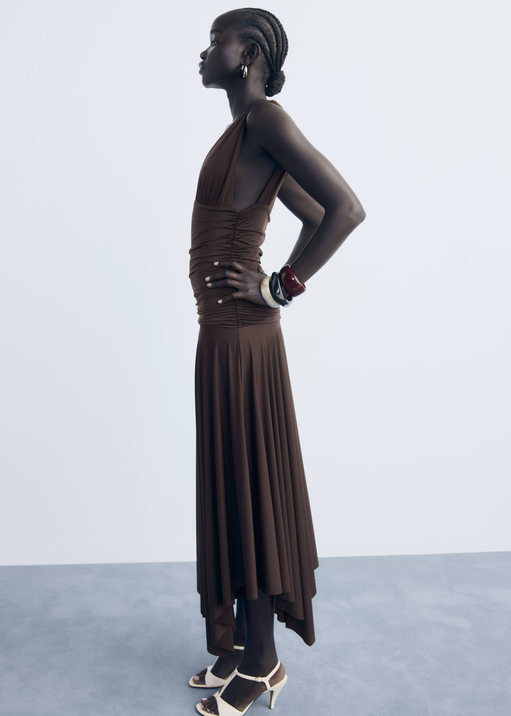 Long dress with contrasting design - Details of the article 6