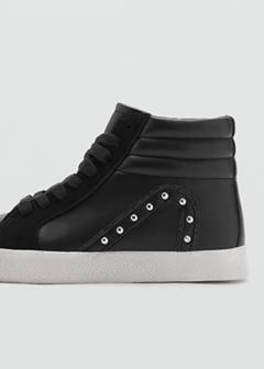 Studded sport boot — Black 3