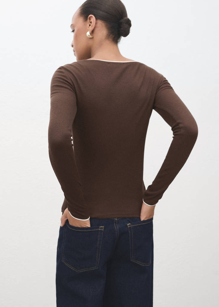 V-neck combined-fabric t-shirt — Brown