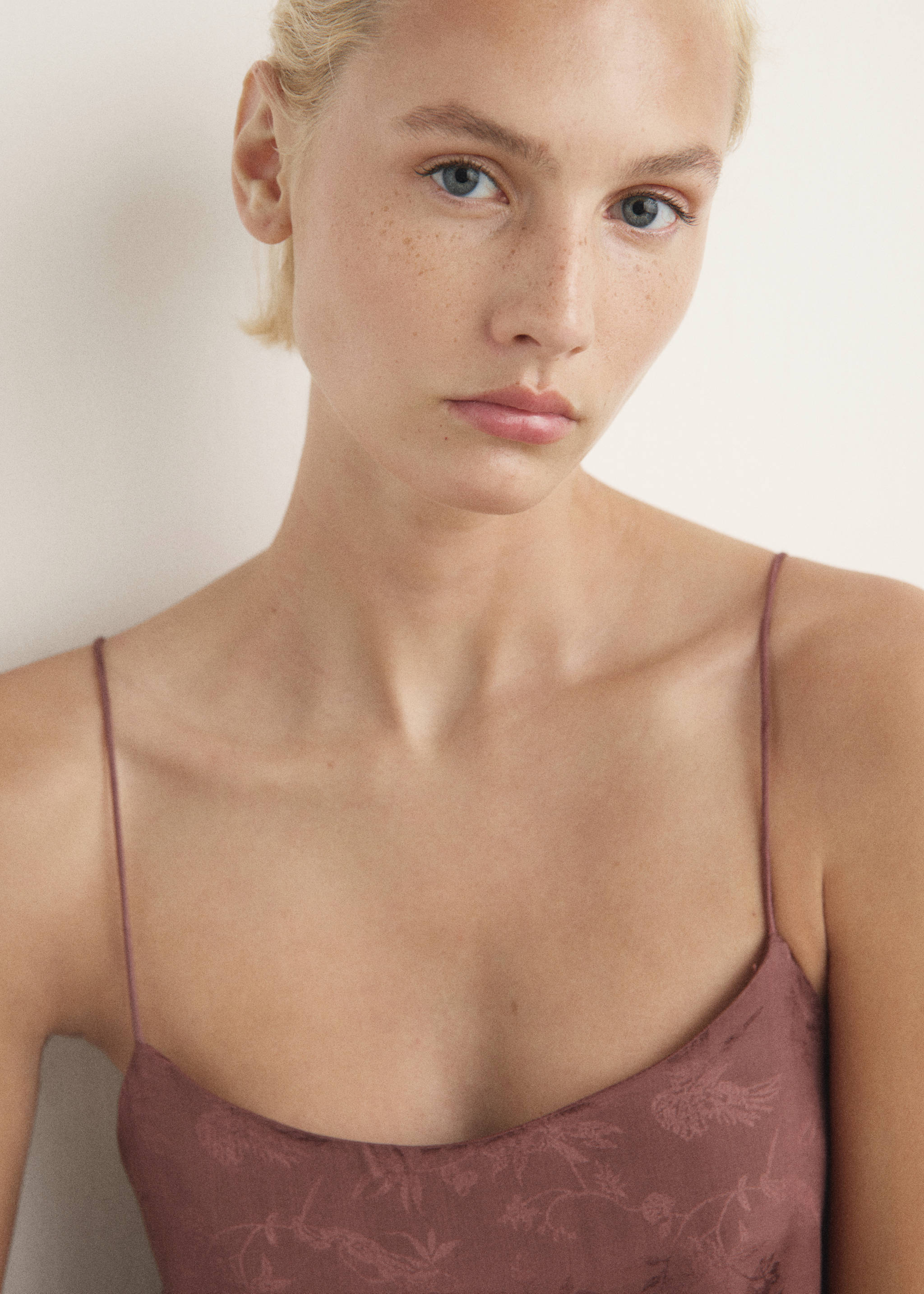 Jacquard satin nightdress - Details of the article 1