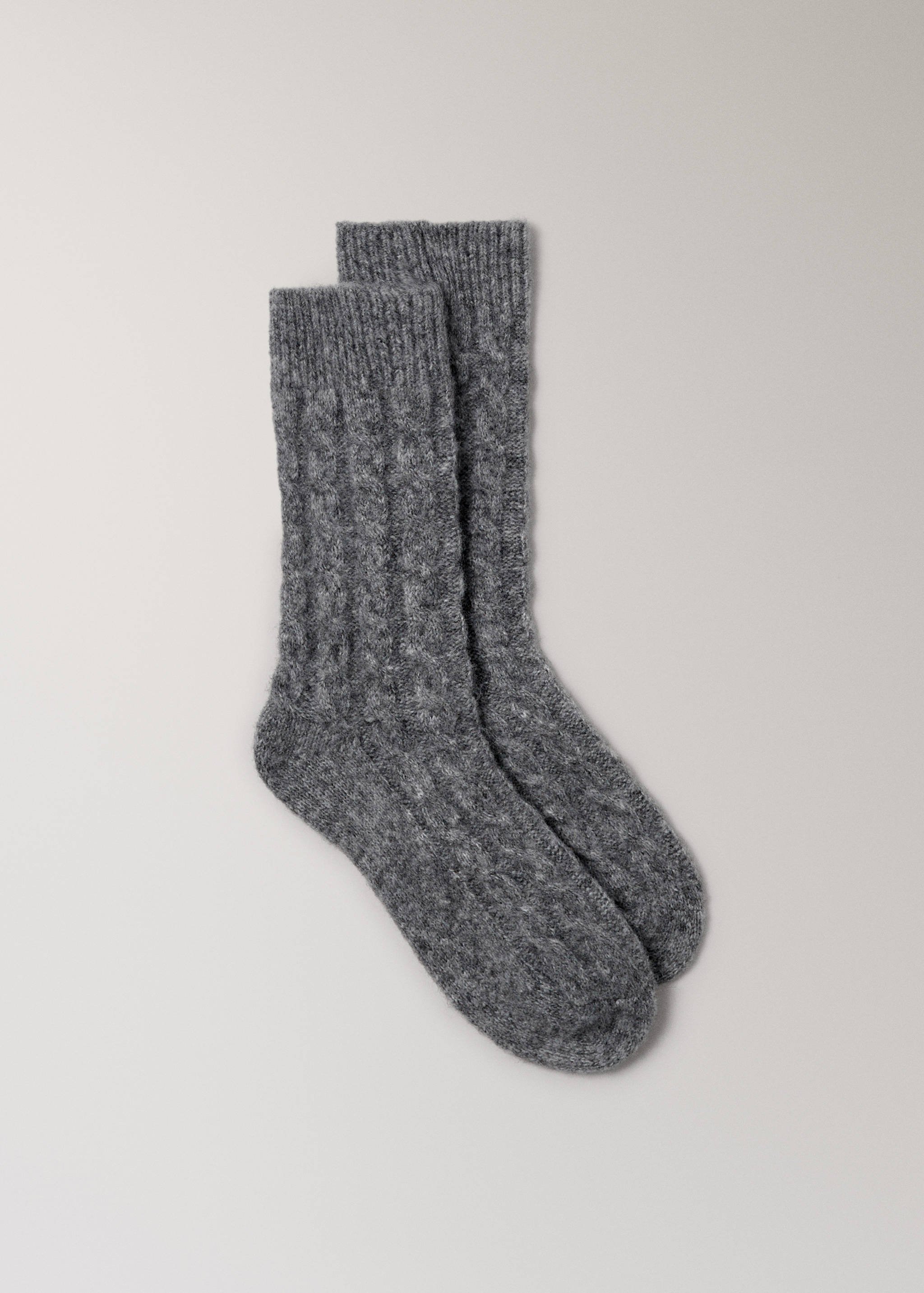 Chunky-knitted braided socks - Article without model