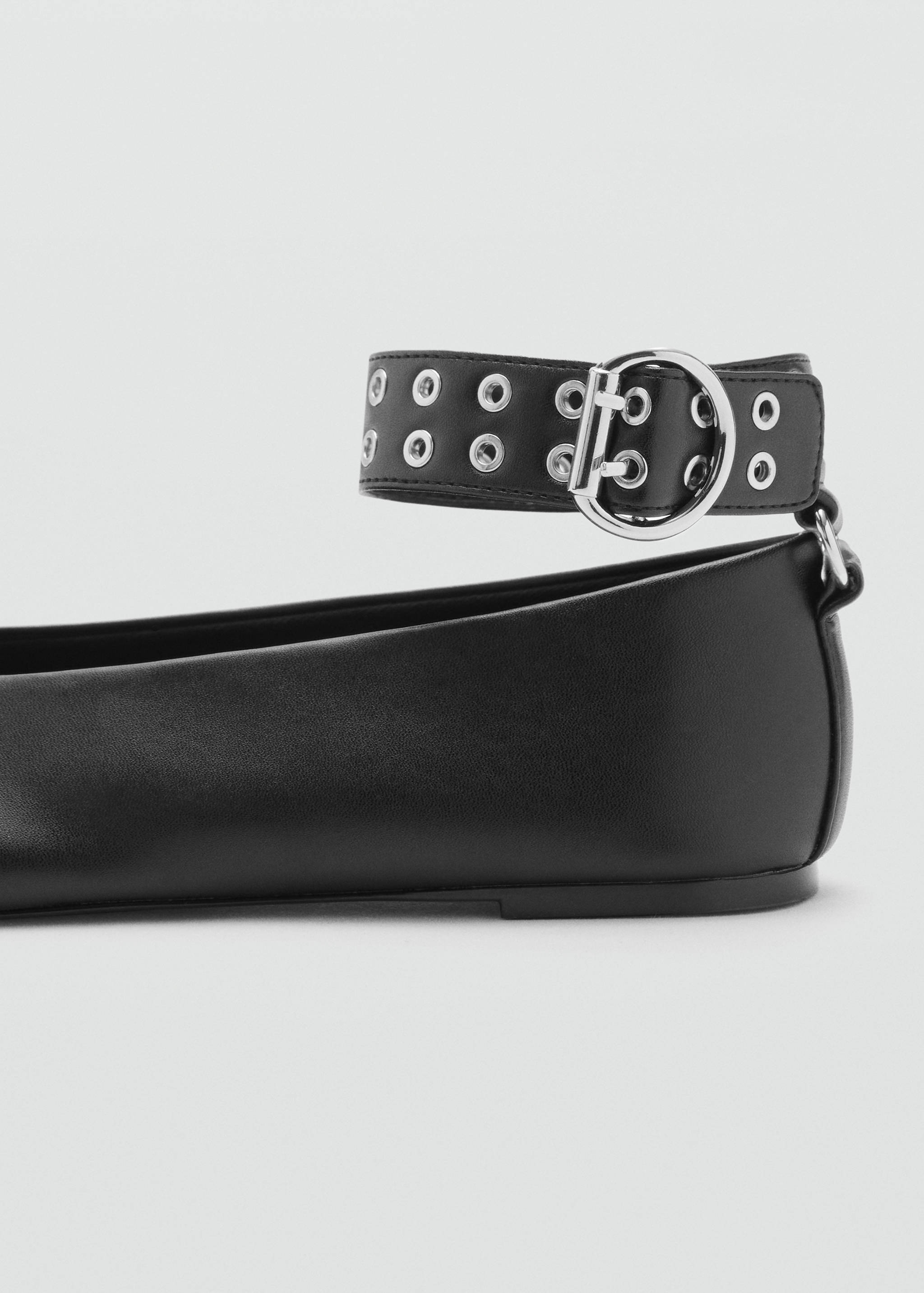 Ballet flats with eyelet strap - Details of the article 1