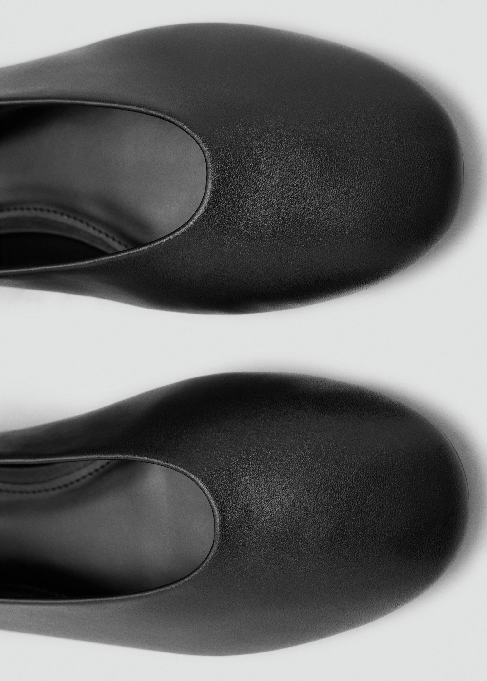 Ballet flats with eyelet strap - Details of the article 3