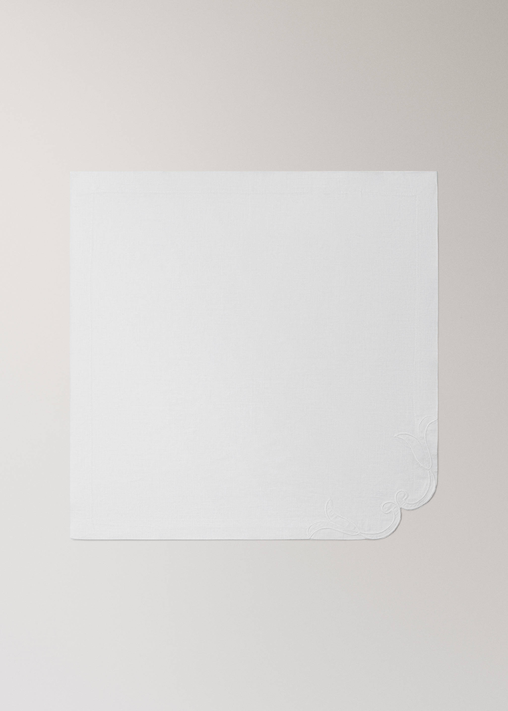 Serviettes de table lin broderie à la main - Article sans modèle