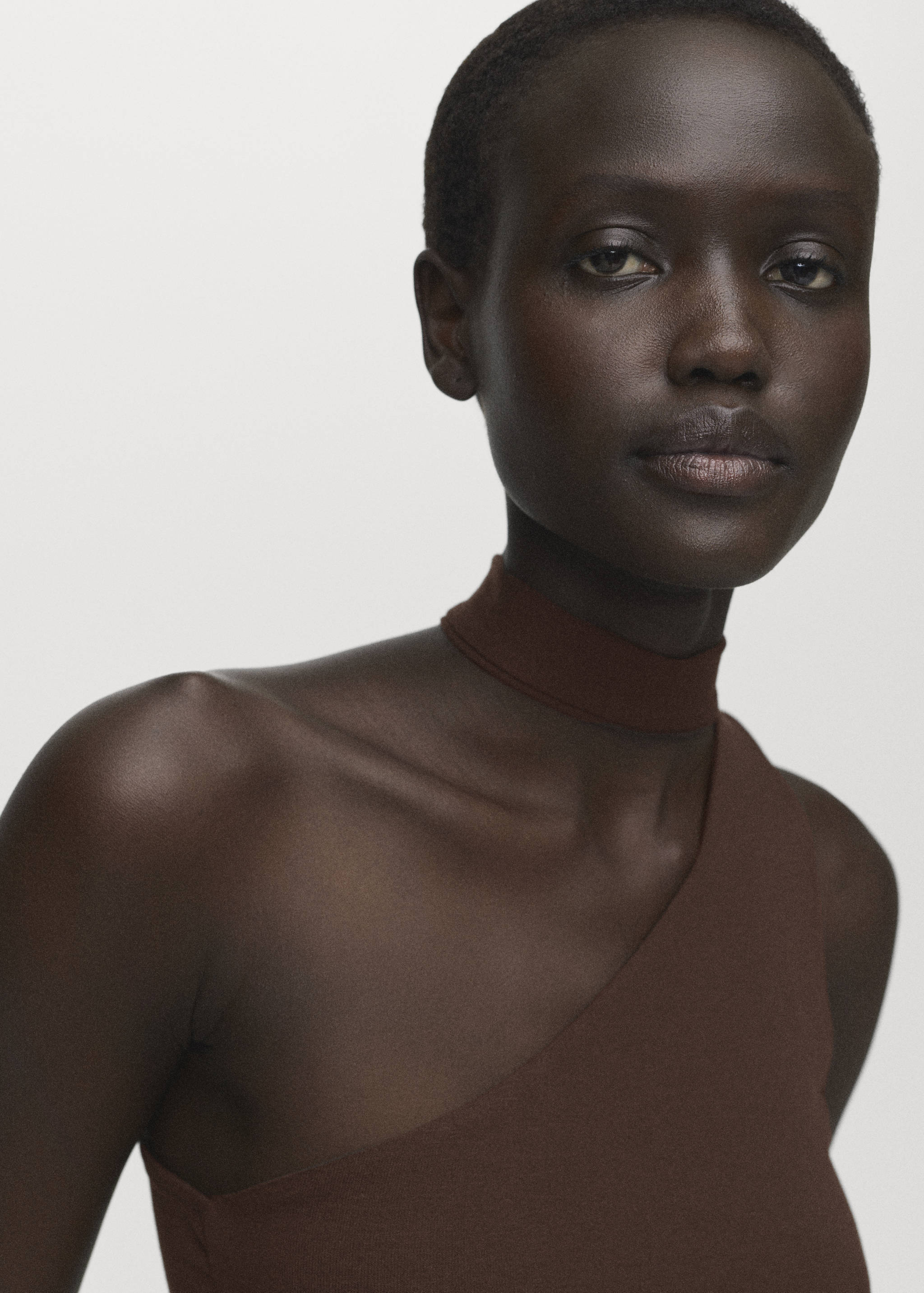 Asymmetrical foulard top - Details of the article 1