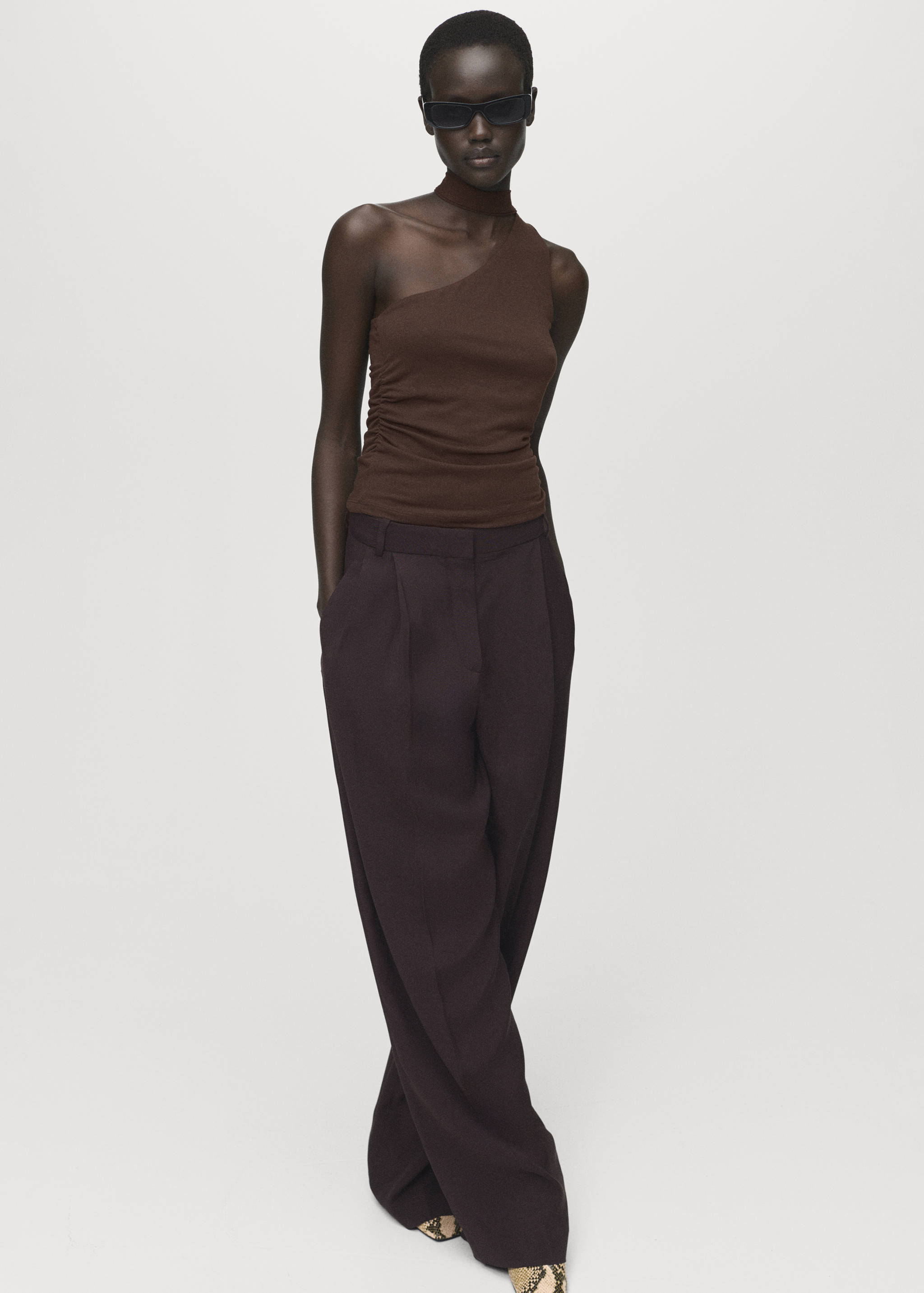 Asymmetrical foulard top - Details of the article 2