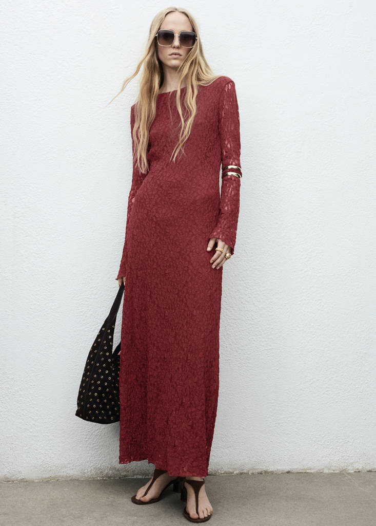 Lace dress with bell sleeves — Wine