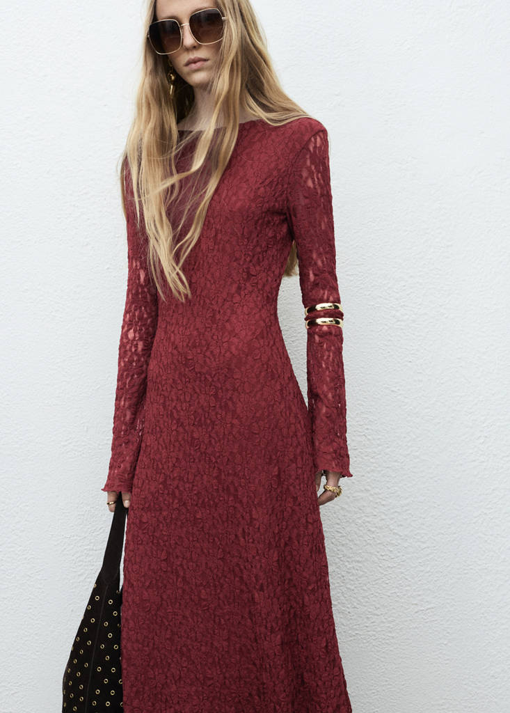 Lace dress with bell sleeves — Wine