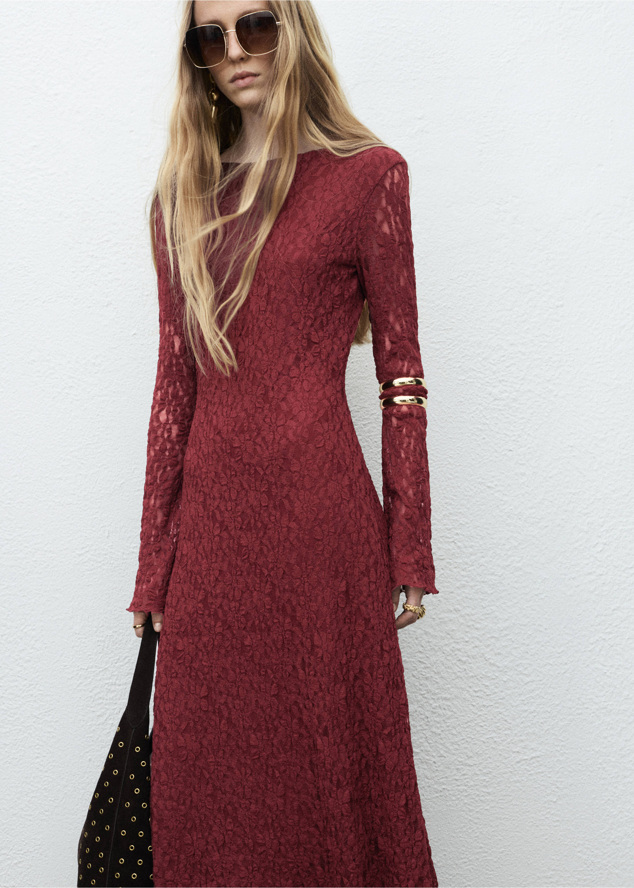 Lace dress with bell sleeves - Medium plane, Wine. Ref: 17084141-00.