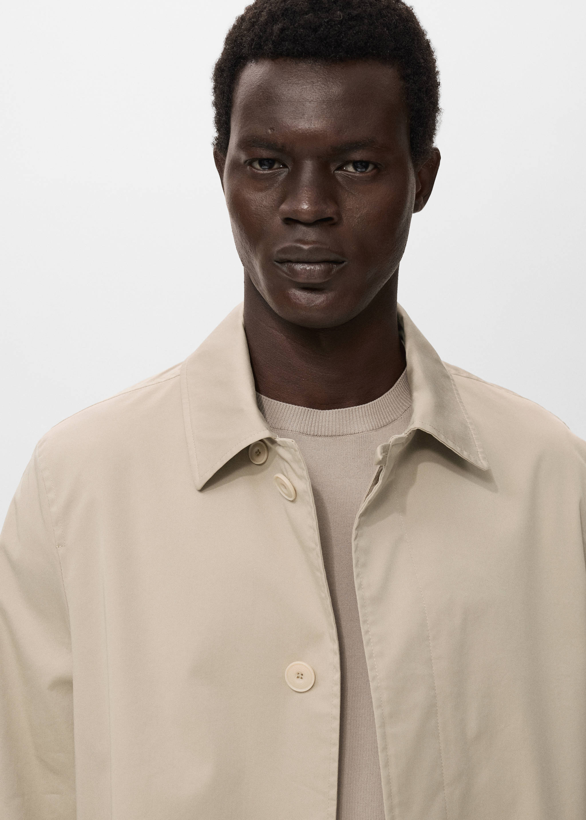 Classic water-repellent trench coat - Details of the article 1