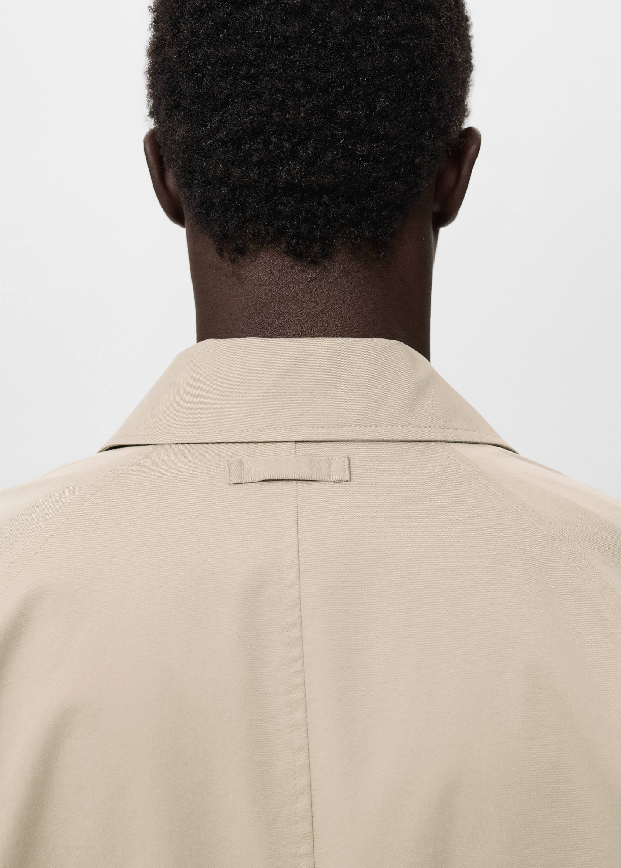 Classic water-repellent trench coat - Details of the article 2