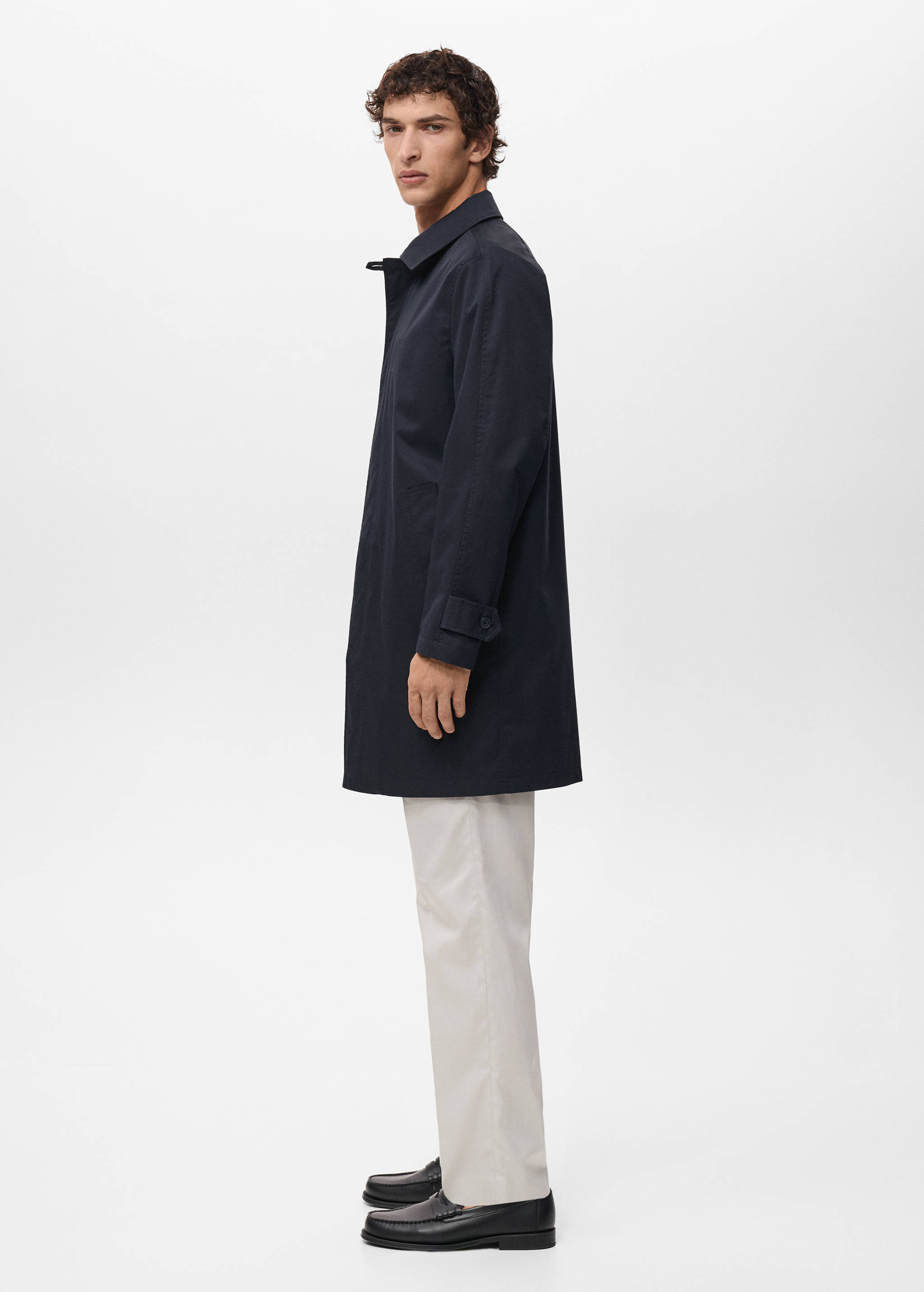 Classic water-repellent trench coat - Details of the article 2