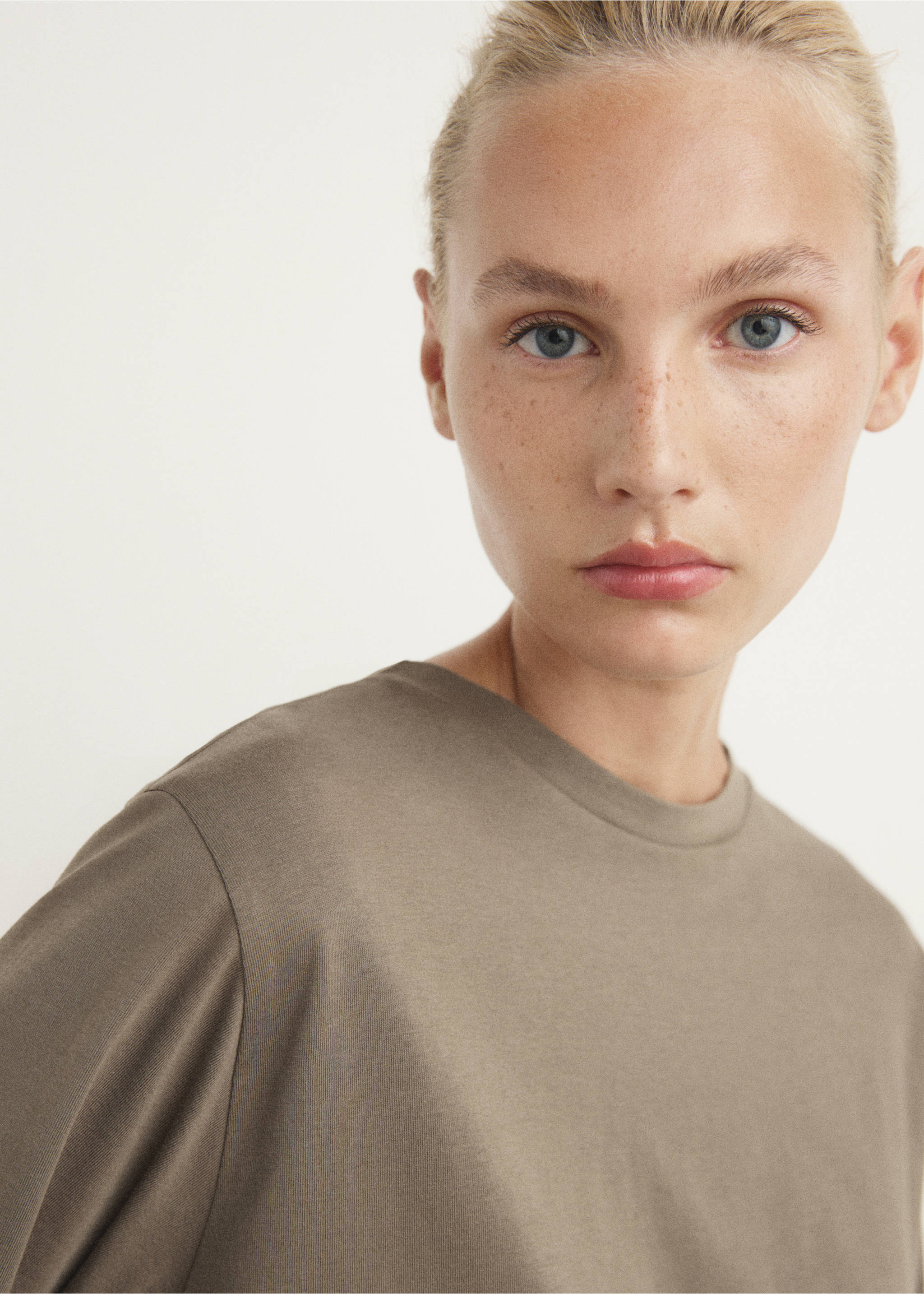 Two-piece flannel check pyjamas - Details of the article 1, Olive Green. Ref: 17084406-00.