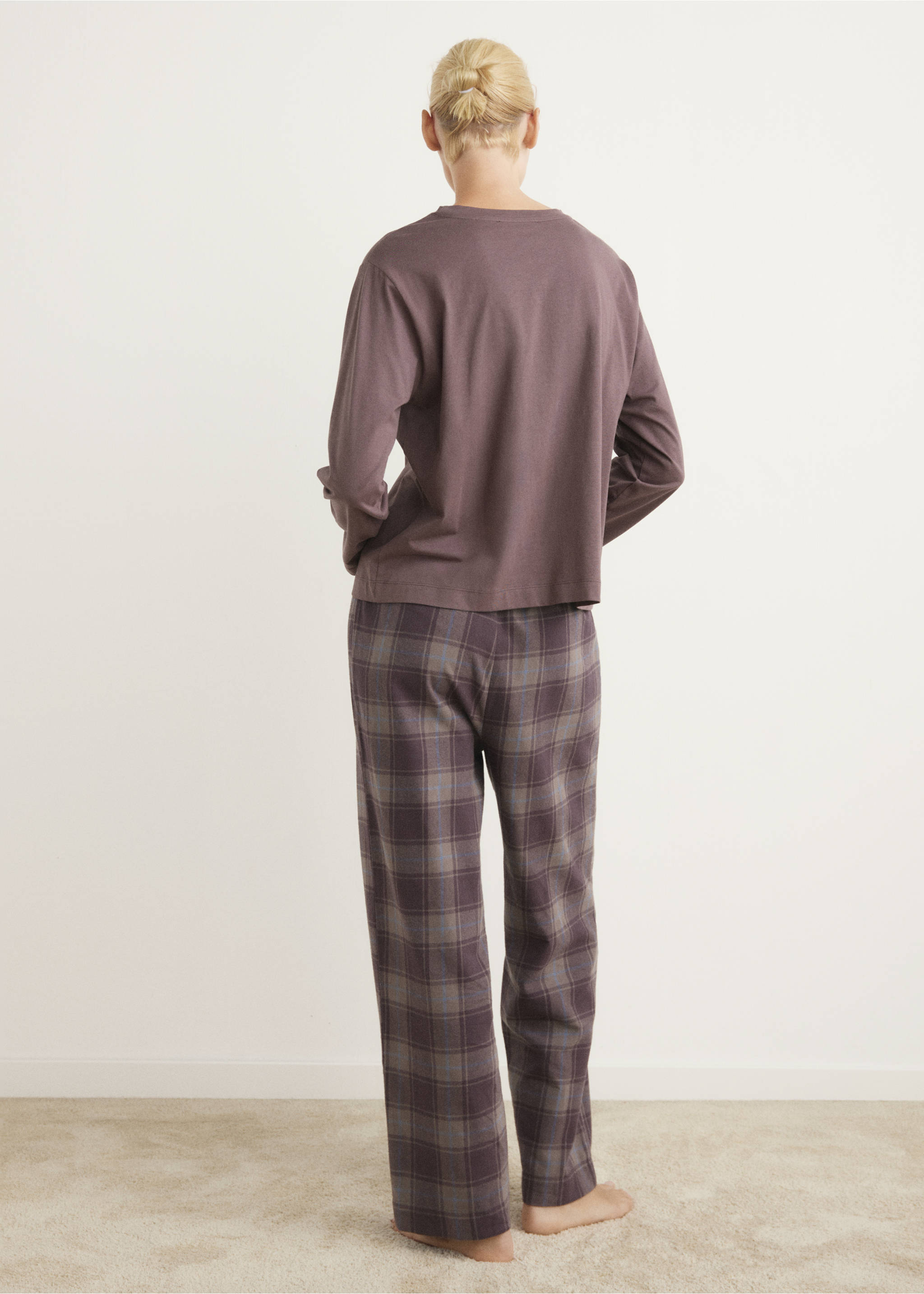 Two-piece flannel check pajamas - Reverse of the article, Ink Blue. Ref: 17084406-00.