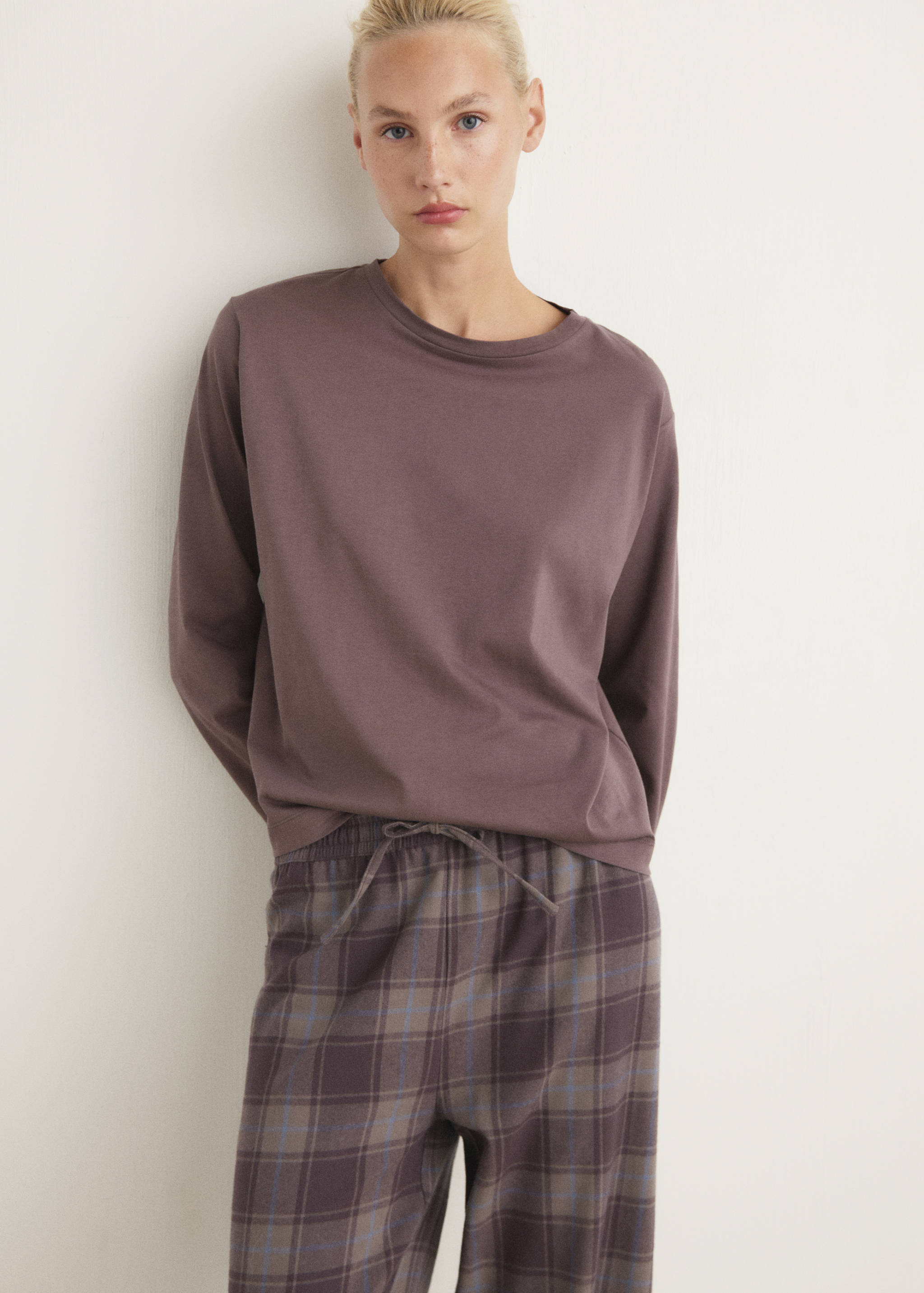 Two-piece flannel check pyjamas - Details of the article 1