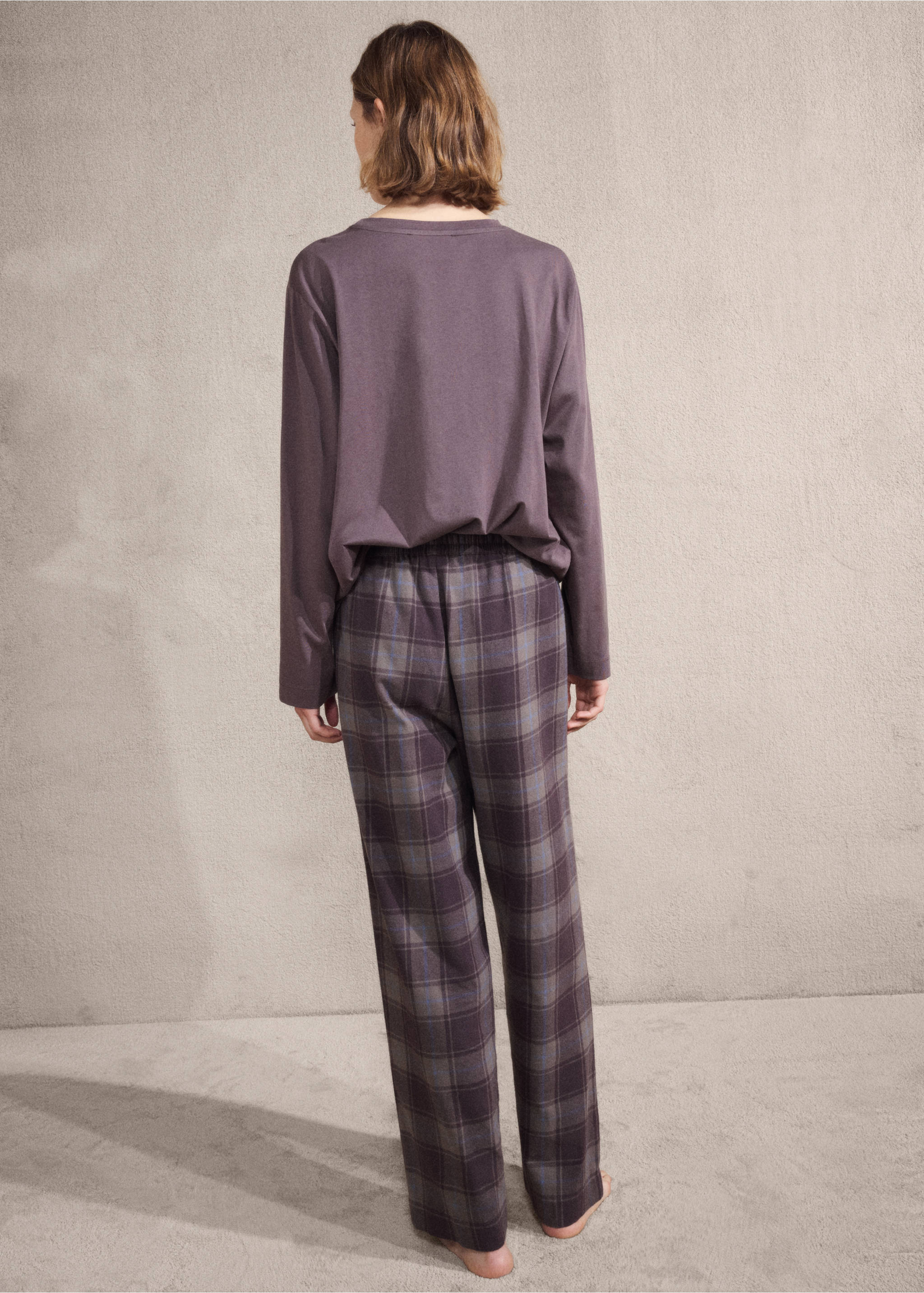 Two-piece flannel check pajamas - Reverse of the article, Ink Blue. Ref: 17084406-01.