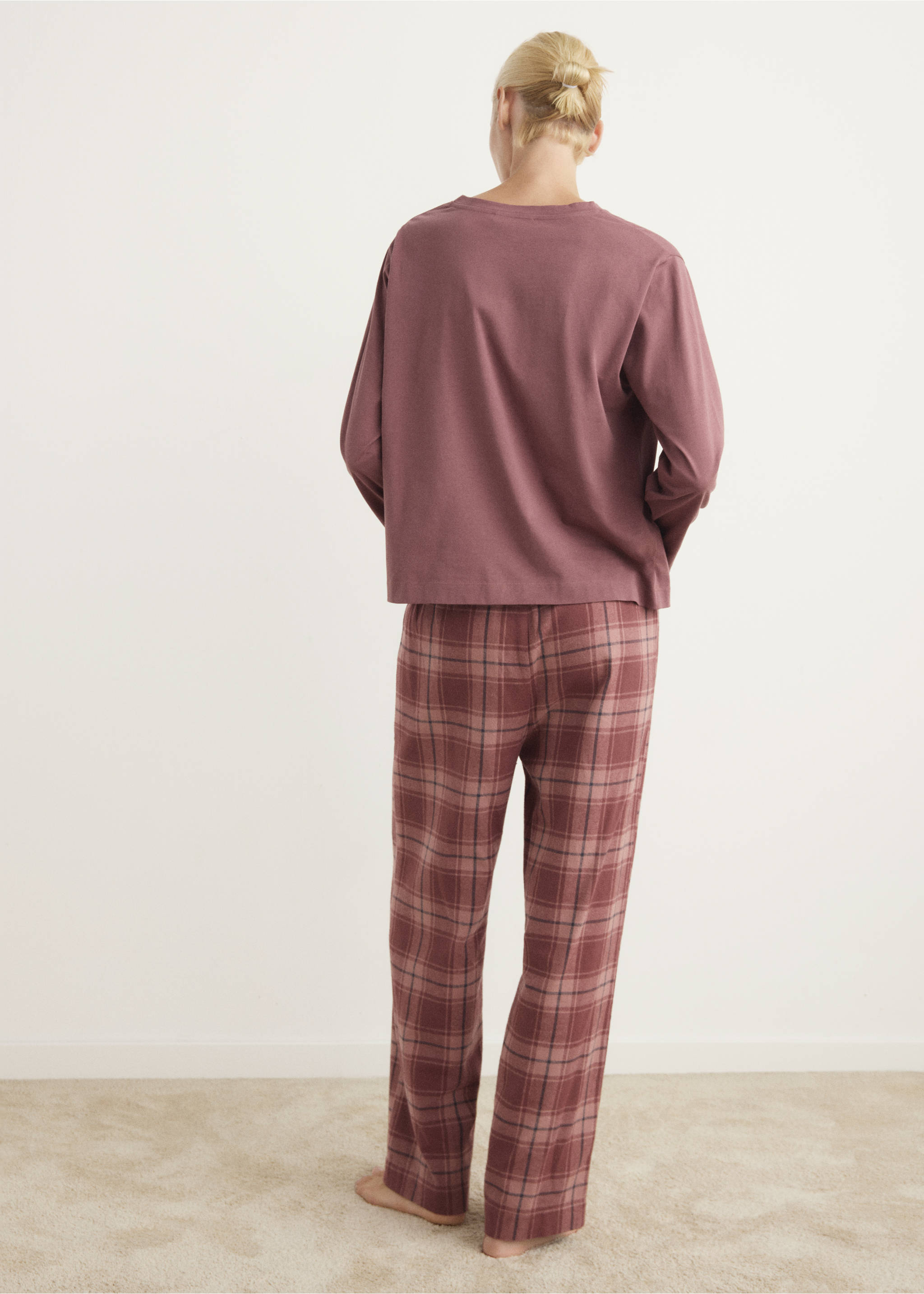 Two-piece flannel check pyjamas - Reverse of the article, Russet. Ref: 17084406-00.
