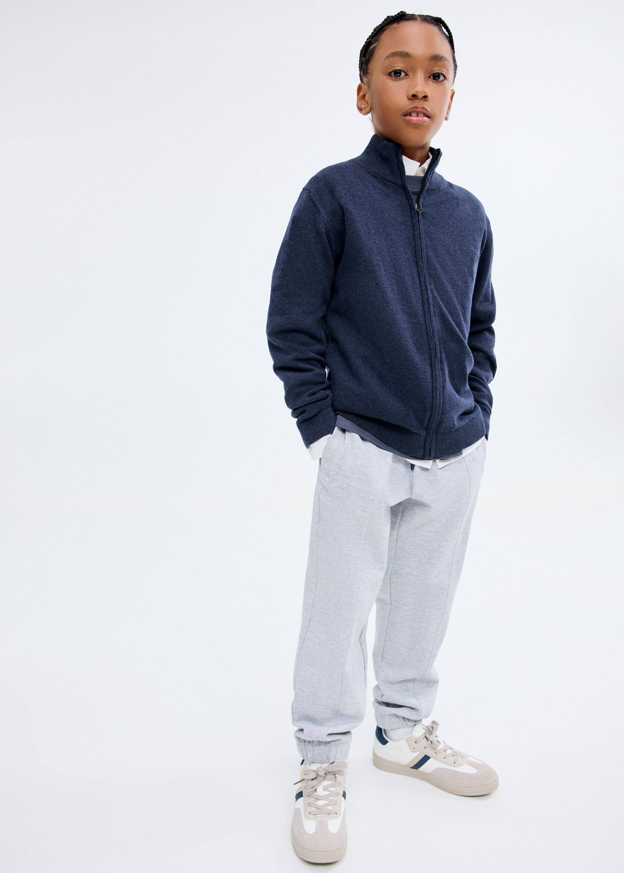 Zipped knit cardigan - General plane