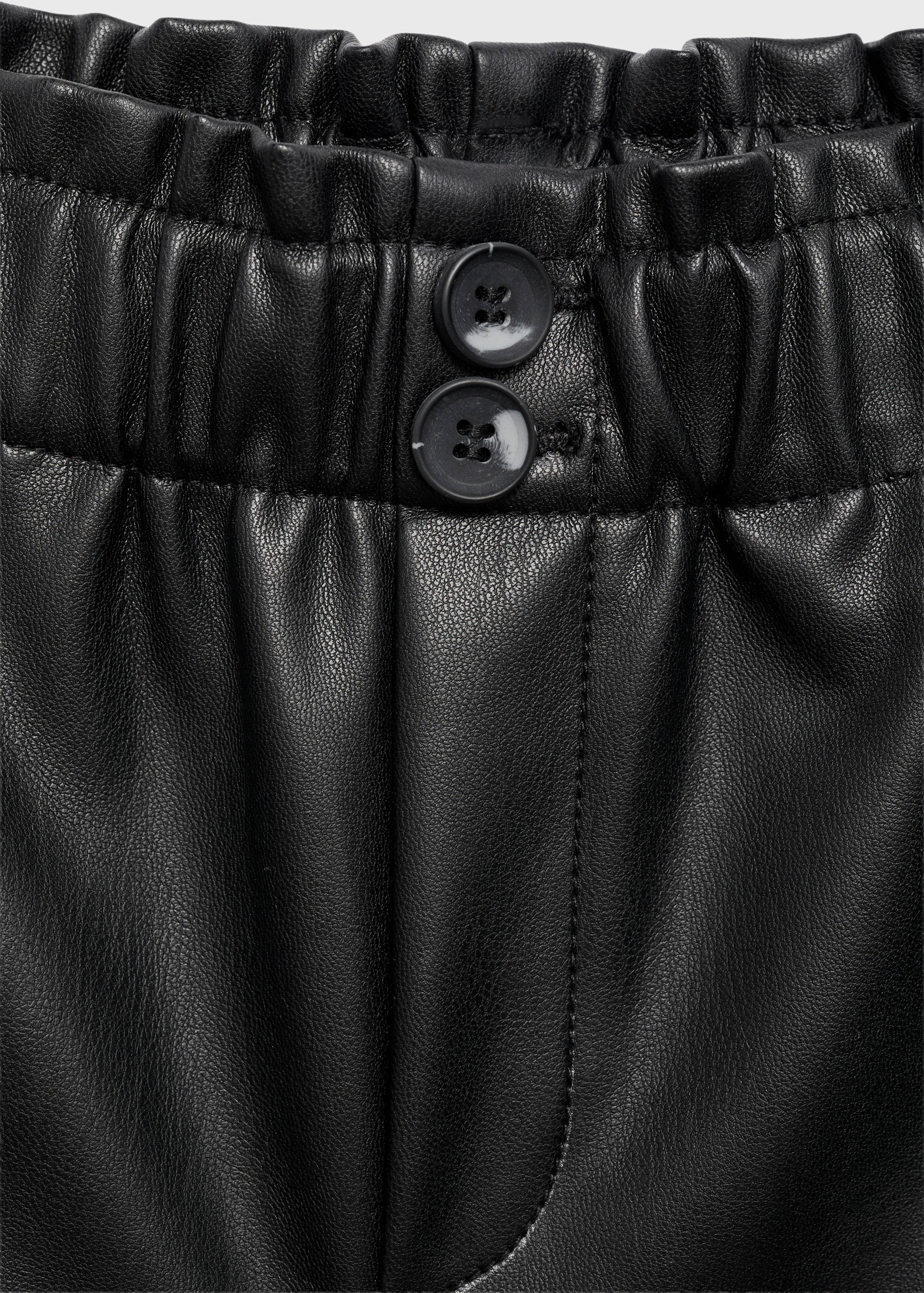 Faux-leather shorts - Details of the article 0