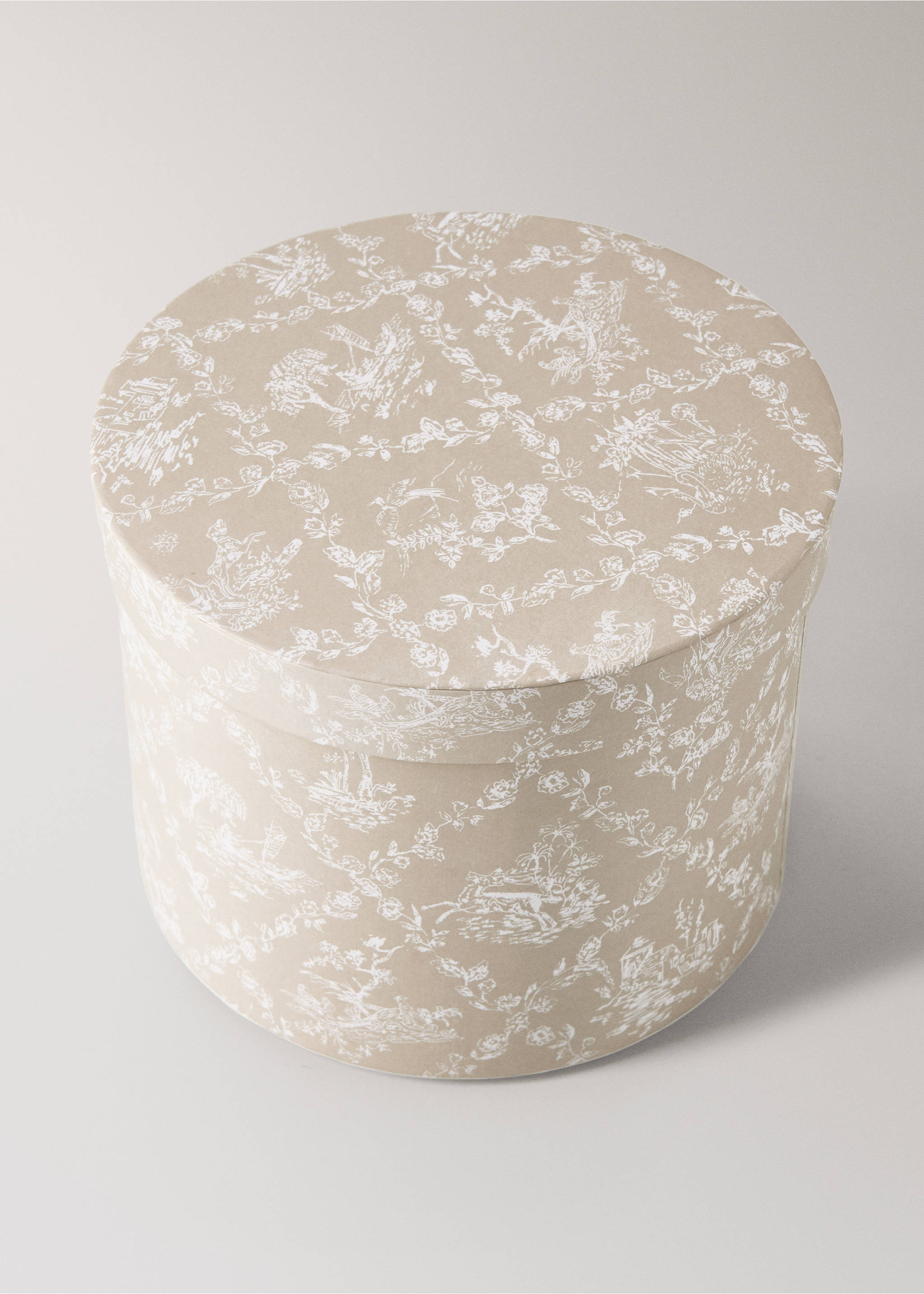 Medium children’s box with print - Details of the article 1, Medium Brown. Ref: 17084438-00.