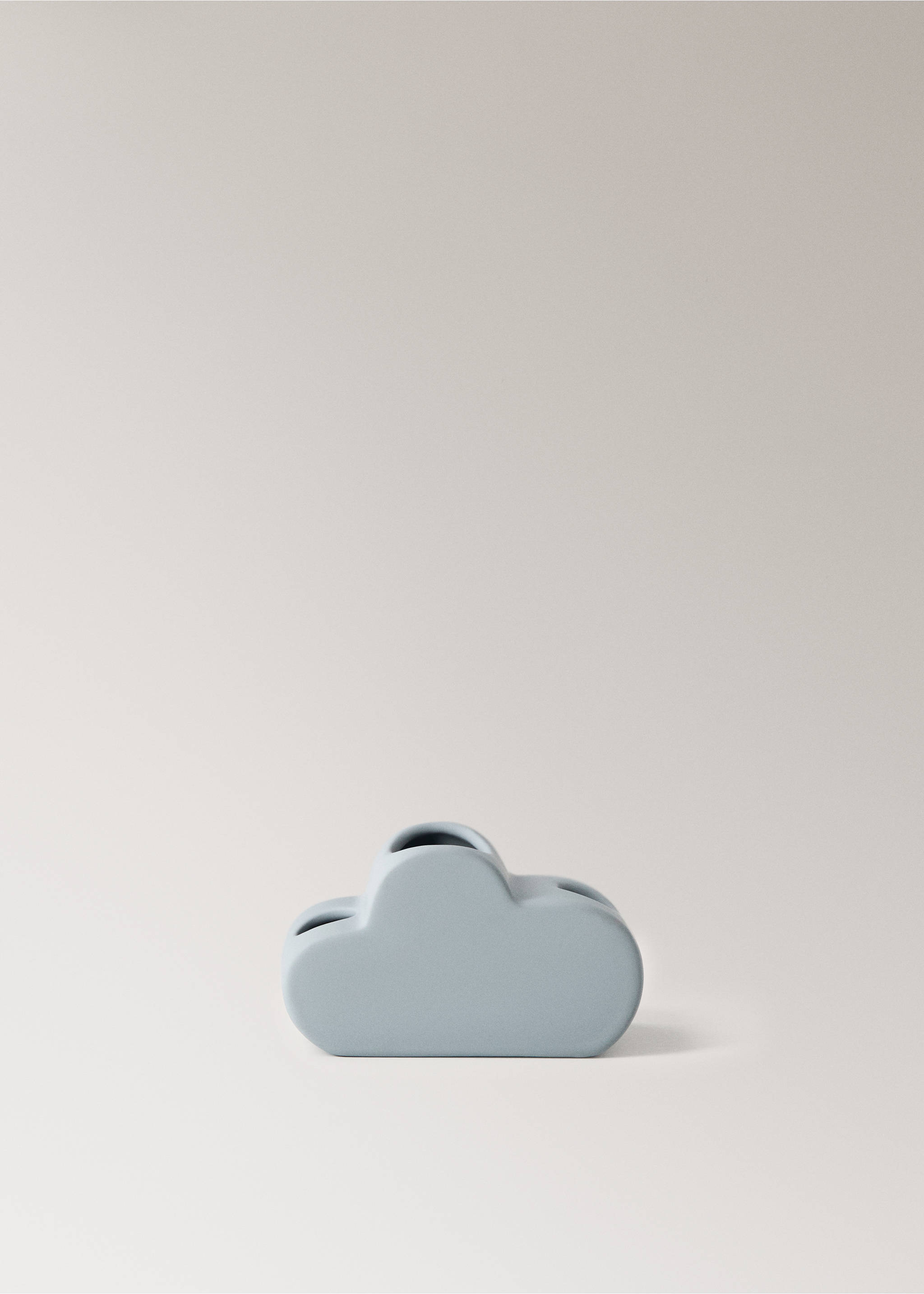 Cloud-shaped stoneware toothbrush holder - Article without model, Sky Blue. Ref: 17084442-00.