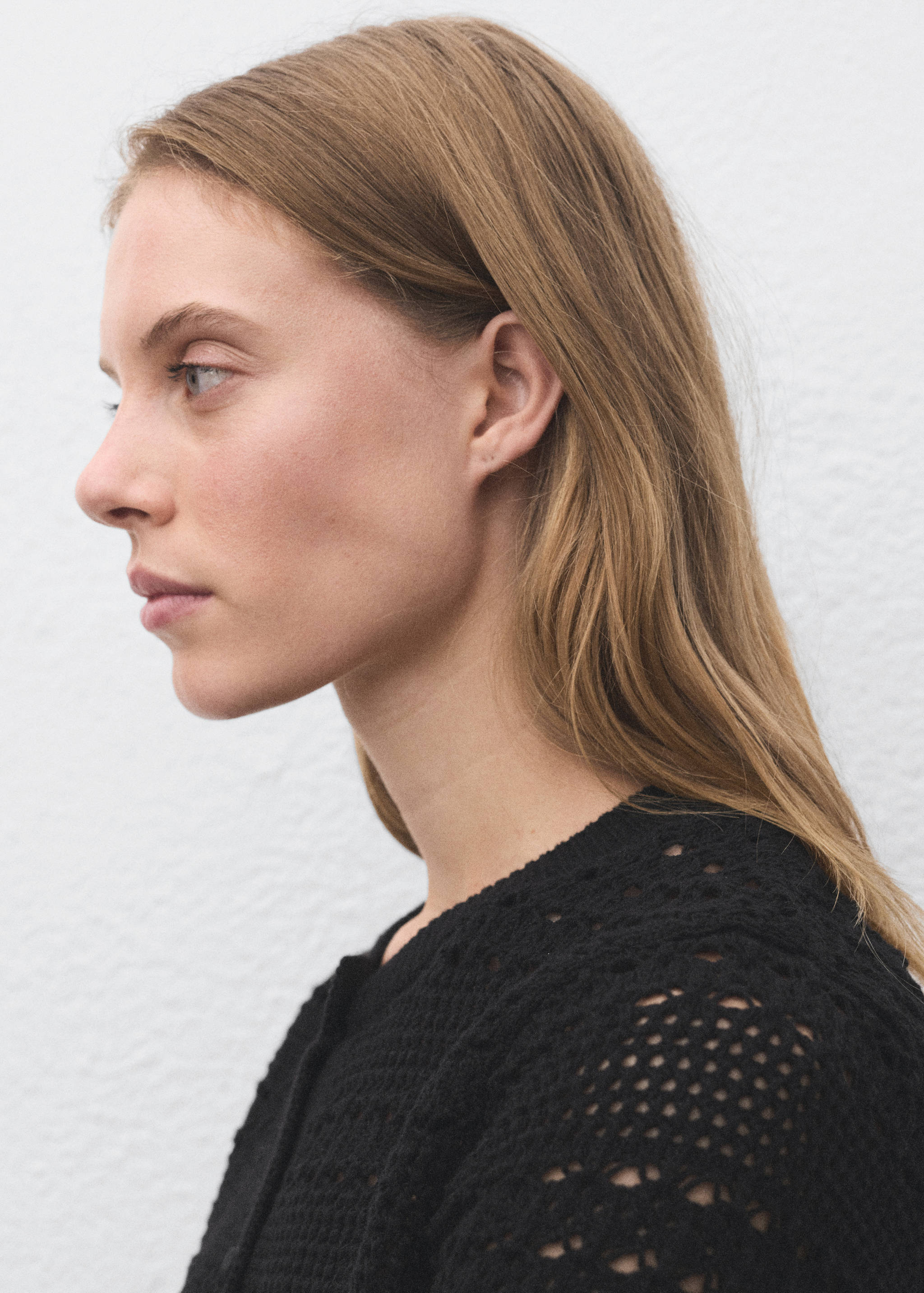 Short-sleeved crochet cardigan - Details of the article 1