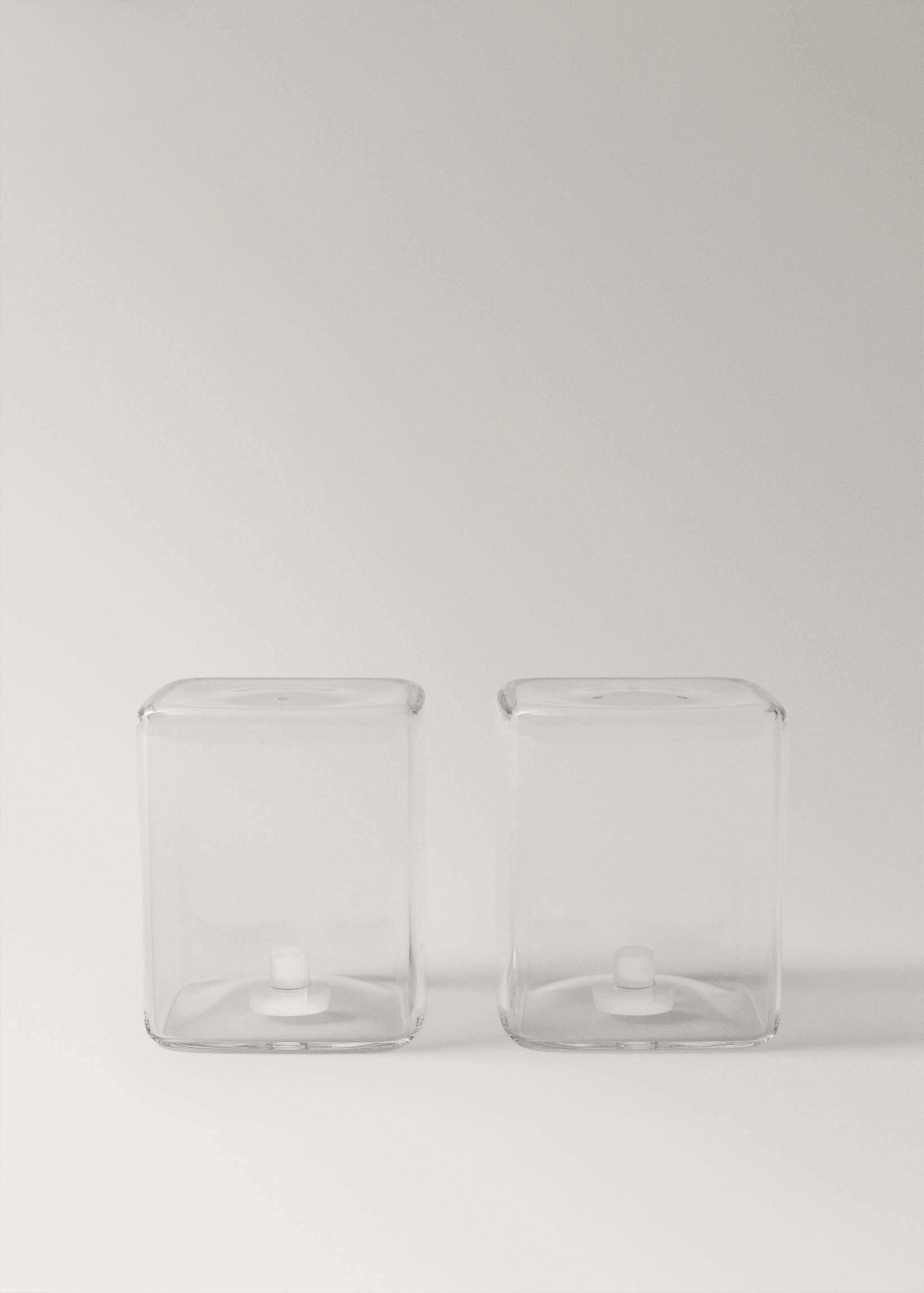 Salière et poivrière en borosilicate transparent - Article sans modèle