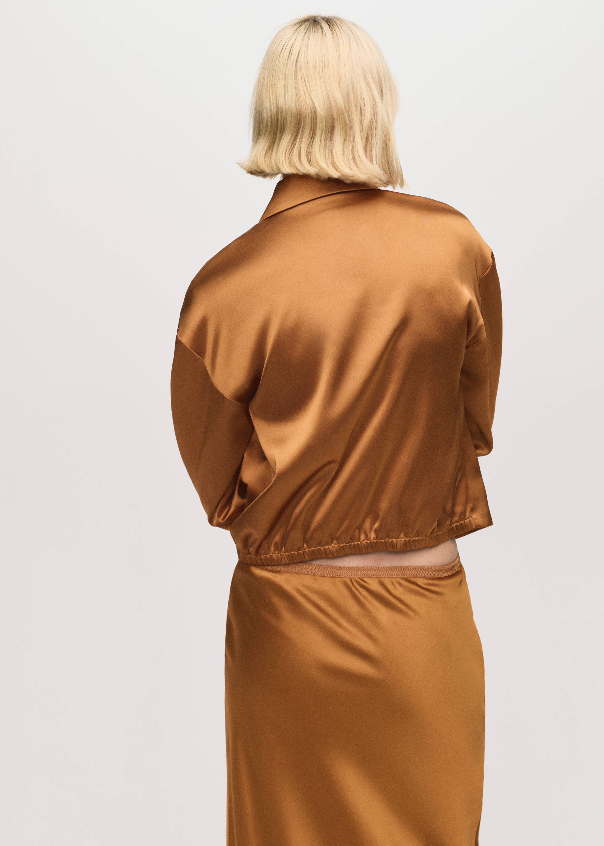 Satin jacket with pockets - Reverse of the article