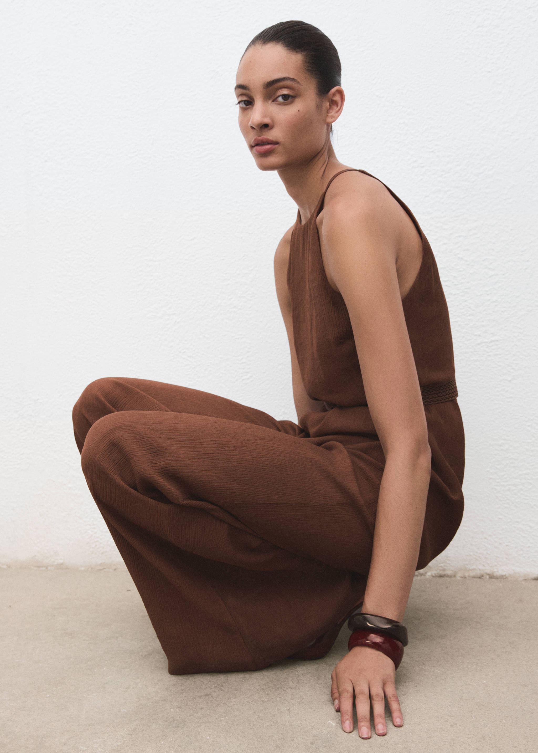 Pleated jumpsuit with belt - Details of the article 2