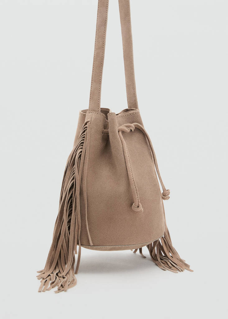 Fringed leather bucket bag — Sand