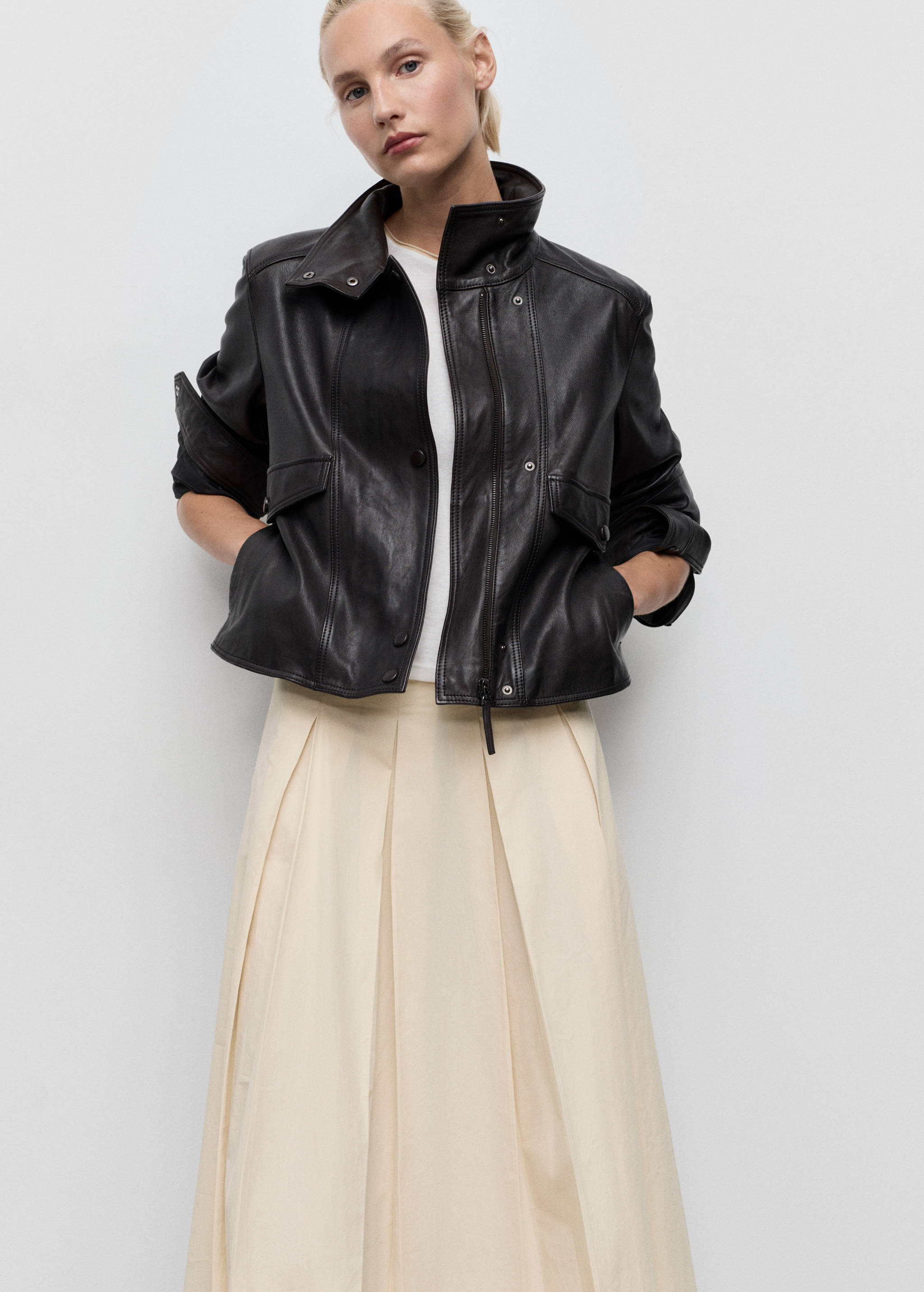 Pleated midi-skirt - Details of the article 1