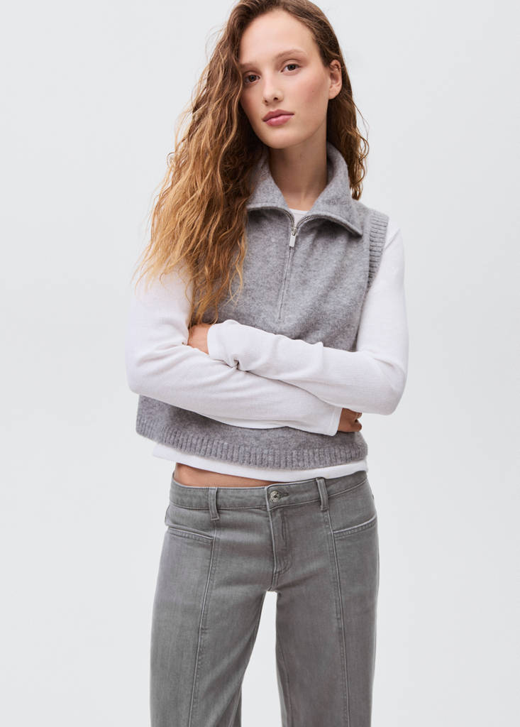 Low-waist jeans with star detail — Denim Grey