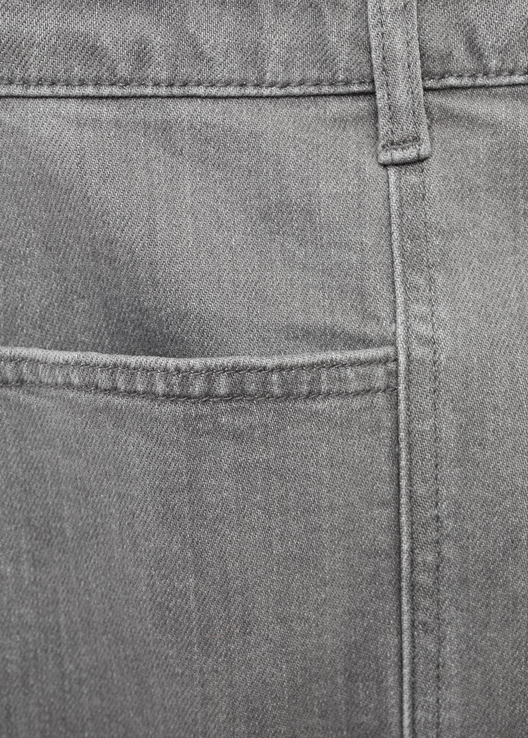 Low-waist jeans with star detail - Details of the article 0