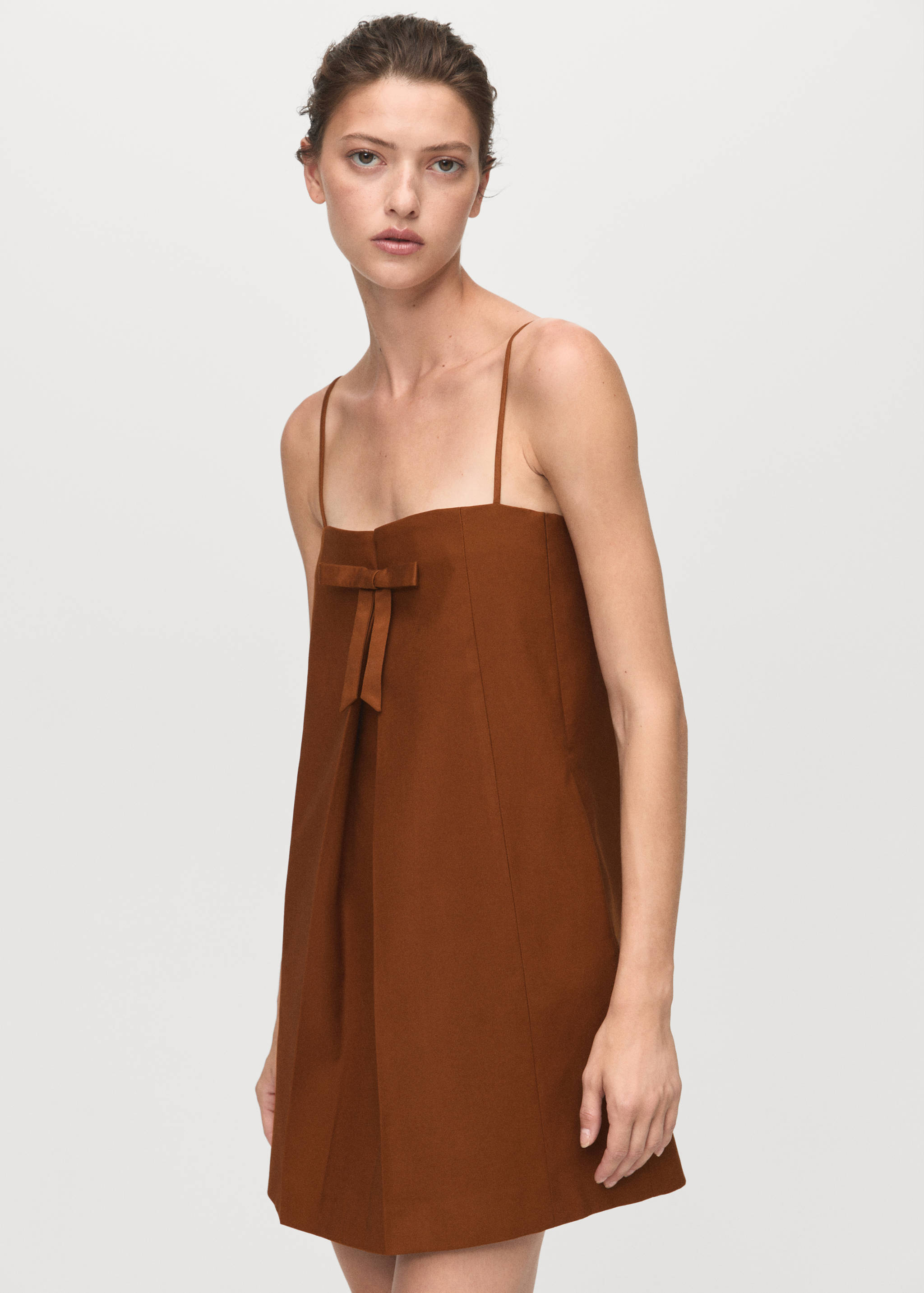 Dress with bow neckline - Medium plane