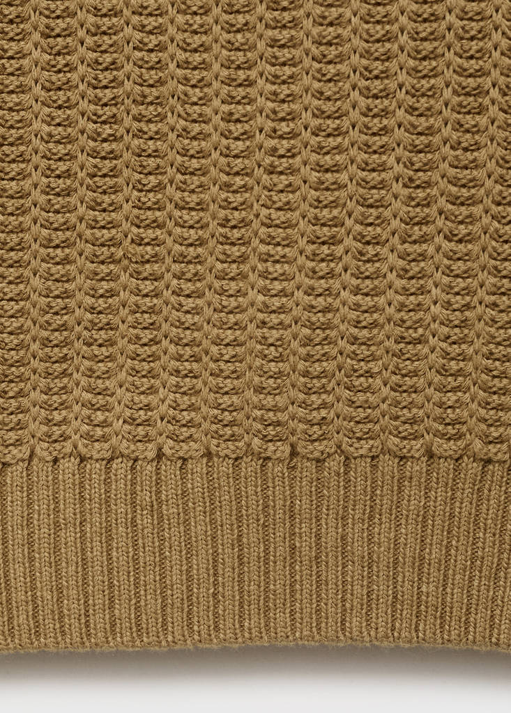 Knitted structured polo sweater — Beige