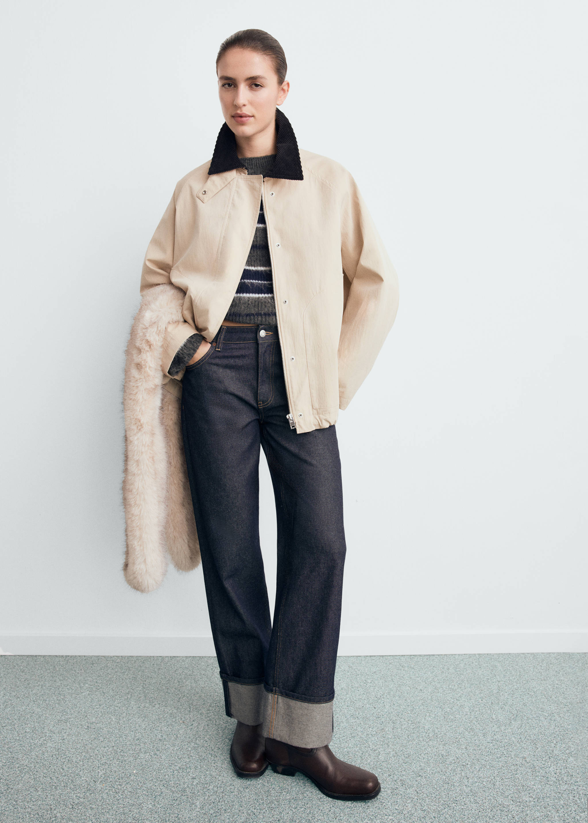 جاكيت قطن برقبة كوردروي - رؤية عامة