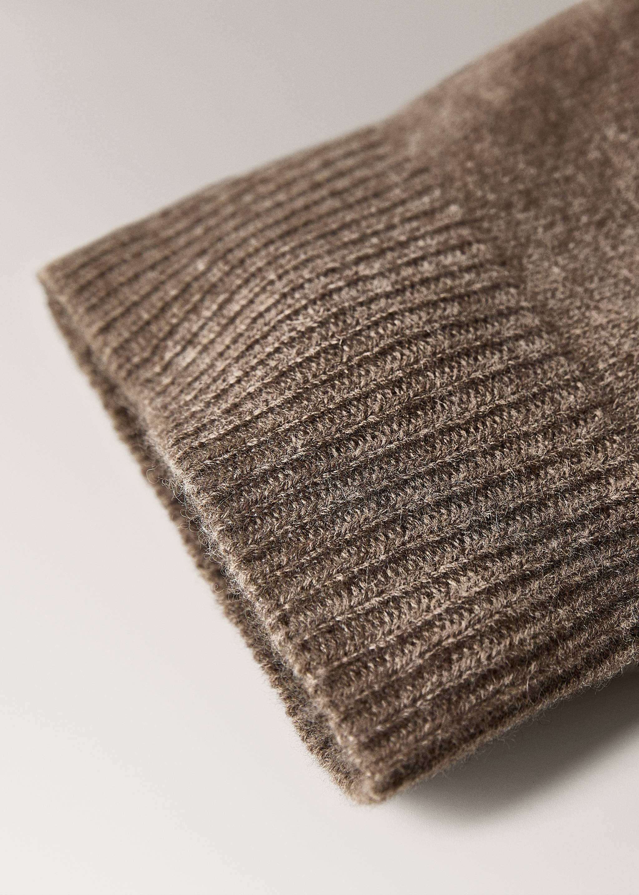 Baby cashmere balaclava - Details of the article 2