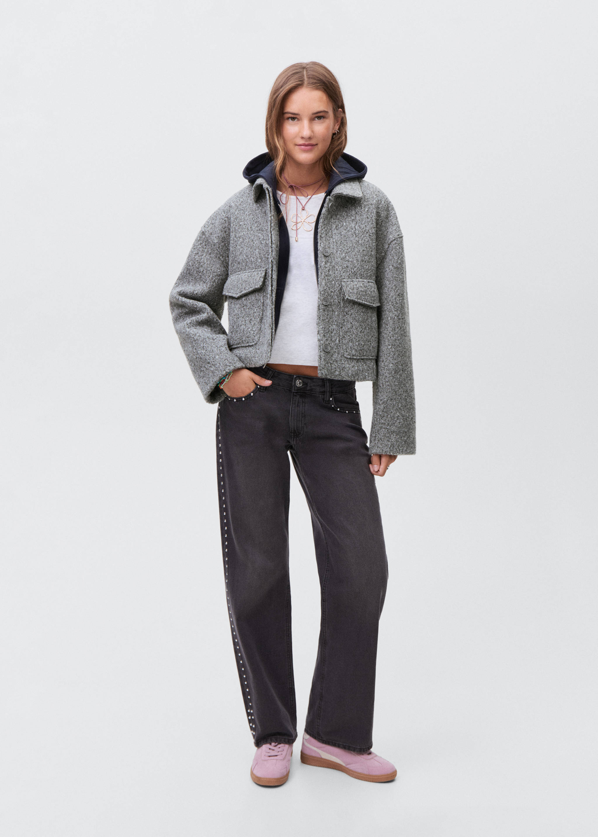 Cloth jacket with lapel pockets - General plane