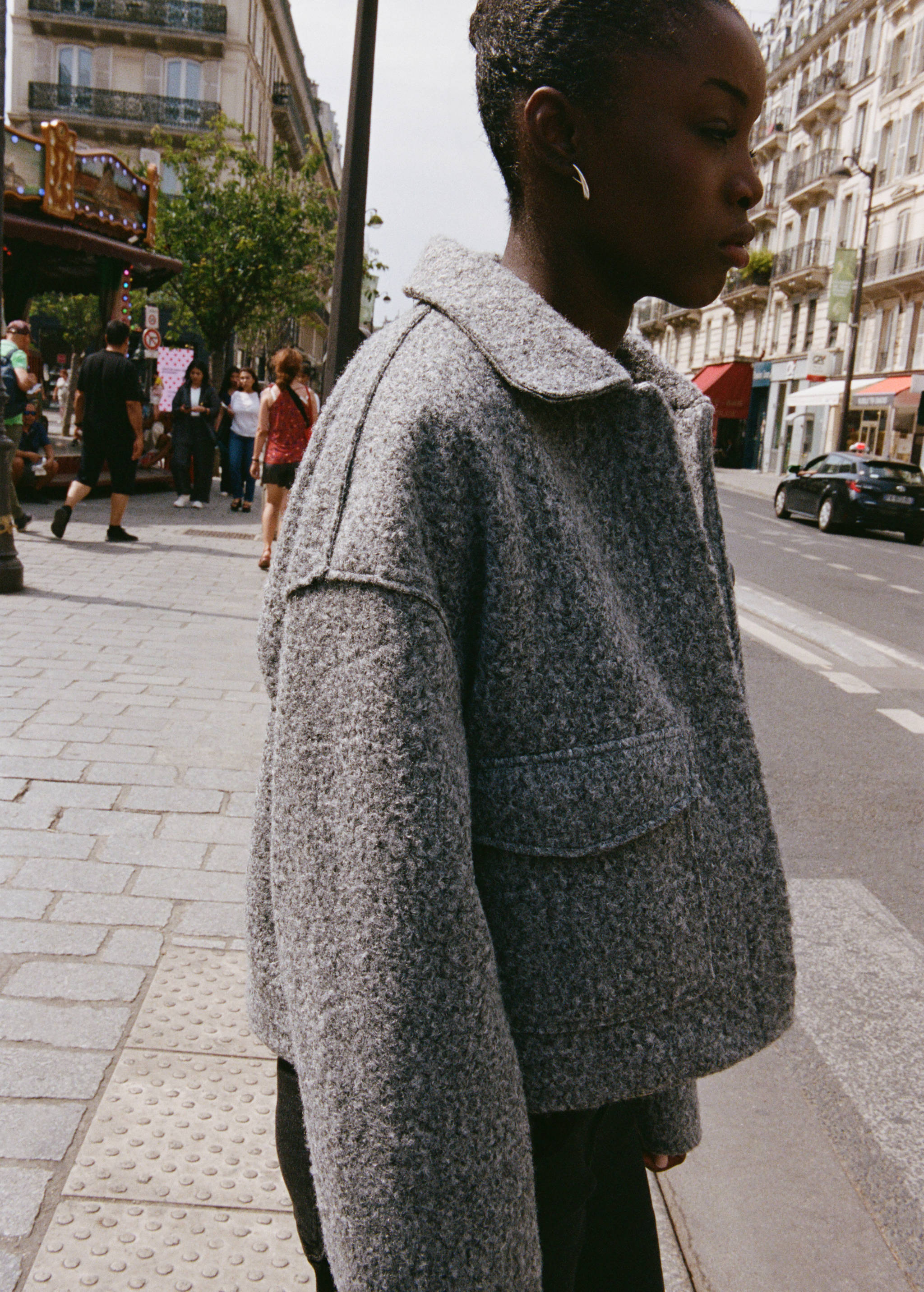 Cloth jacket with lapel pockets - Details of the article 5