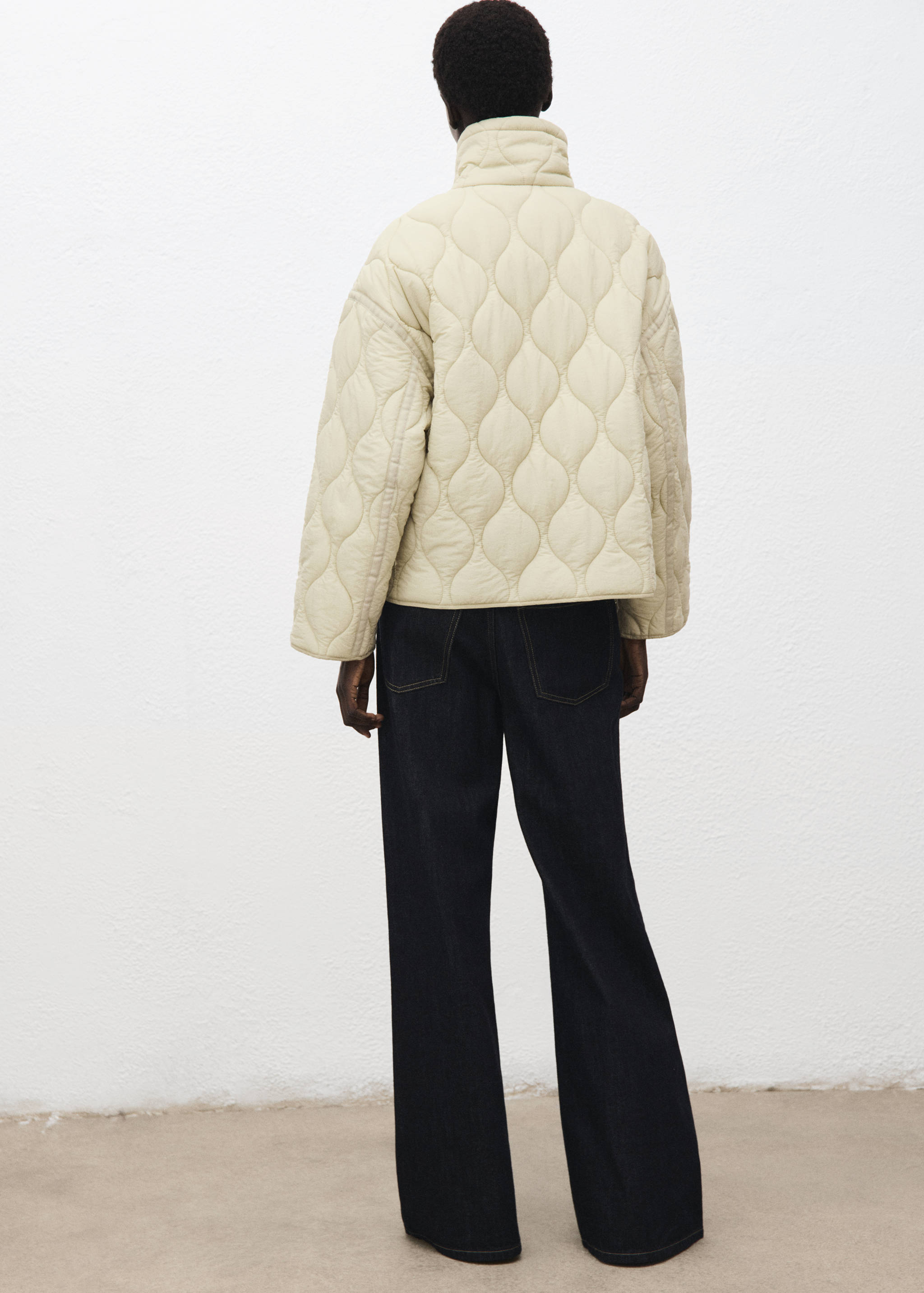 Oversized quilted anorak - Reverse of the article