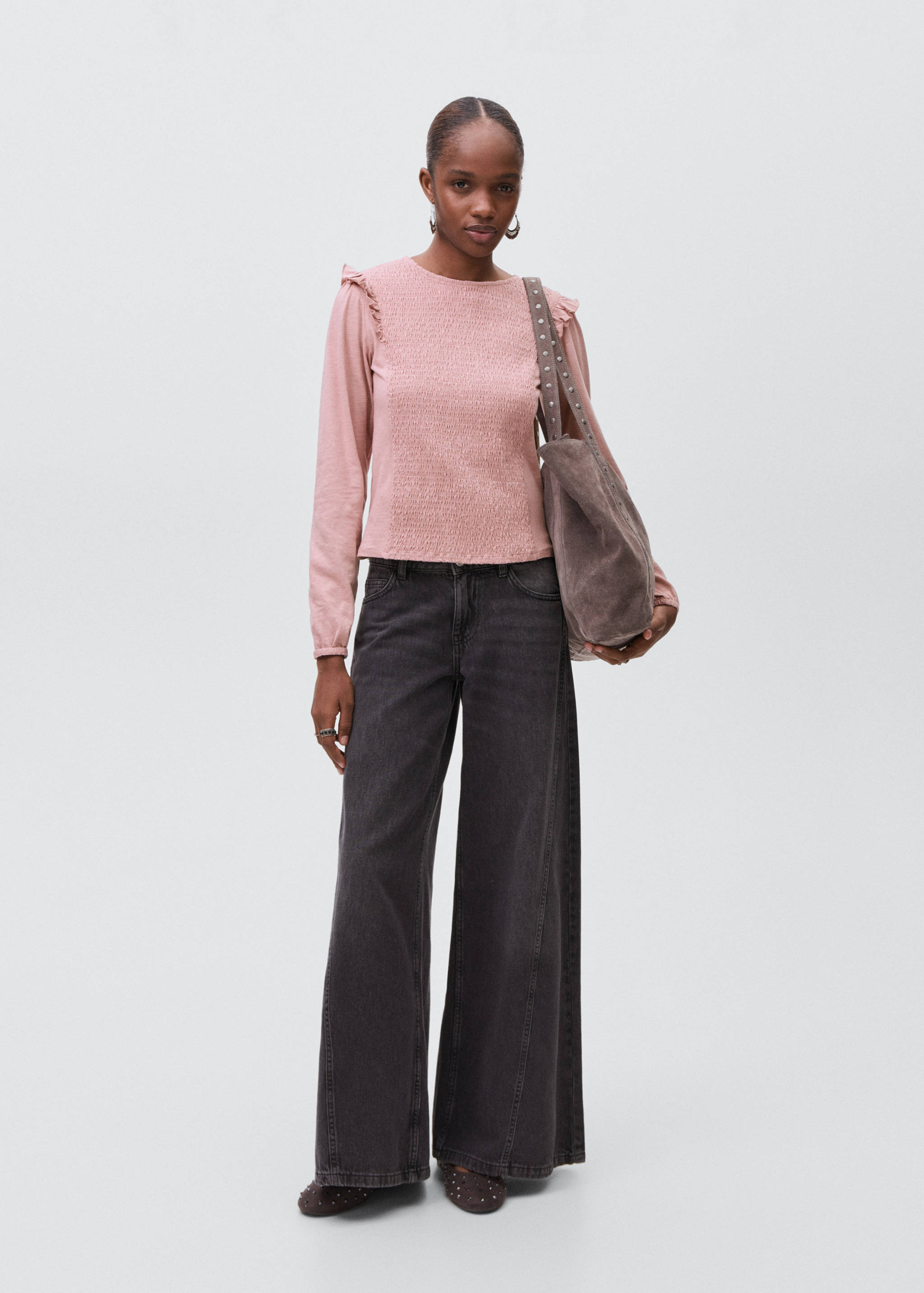 Koszulka marszczona z falbankami - Plan ogólny