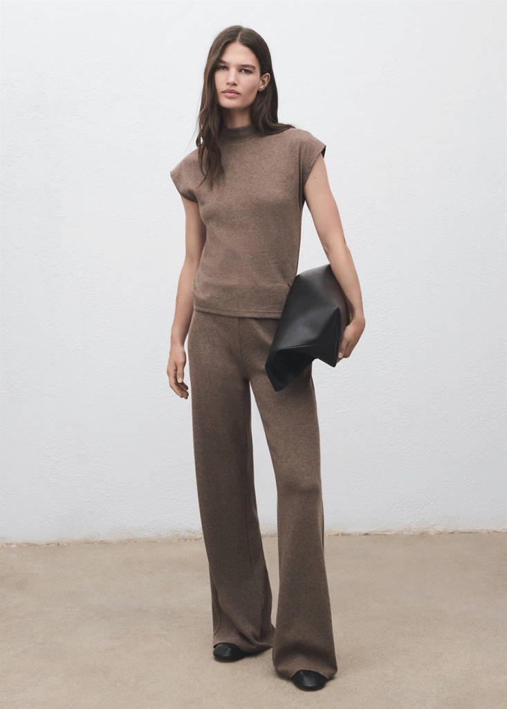 High collar T-shirt — Medium Brown