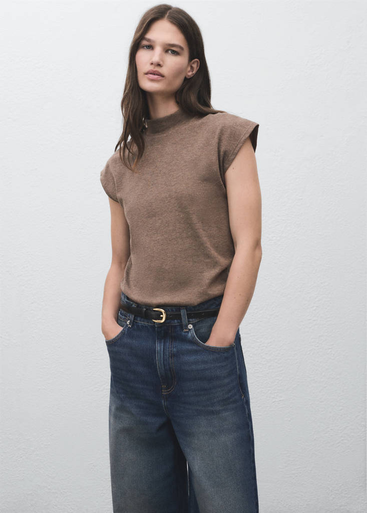 High collar T-shirt — Medium Brown
